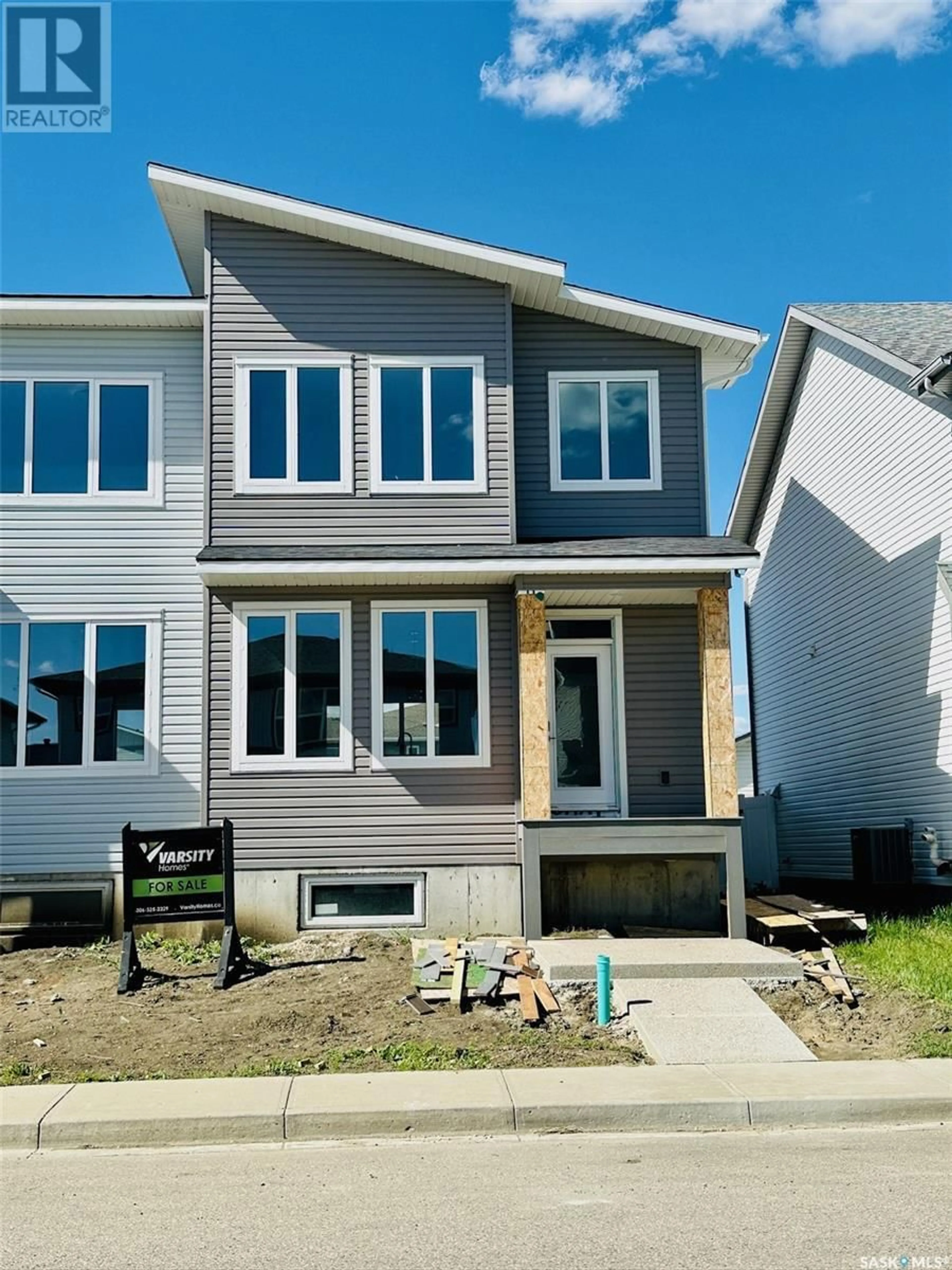 A pic from exterior of the house or condo for 2914 ROCHDALE BOULEVARD, Regina Saskatchewan S4X0M6