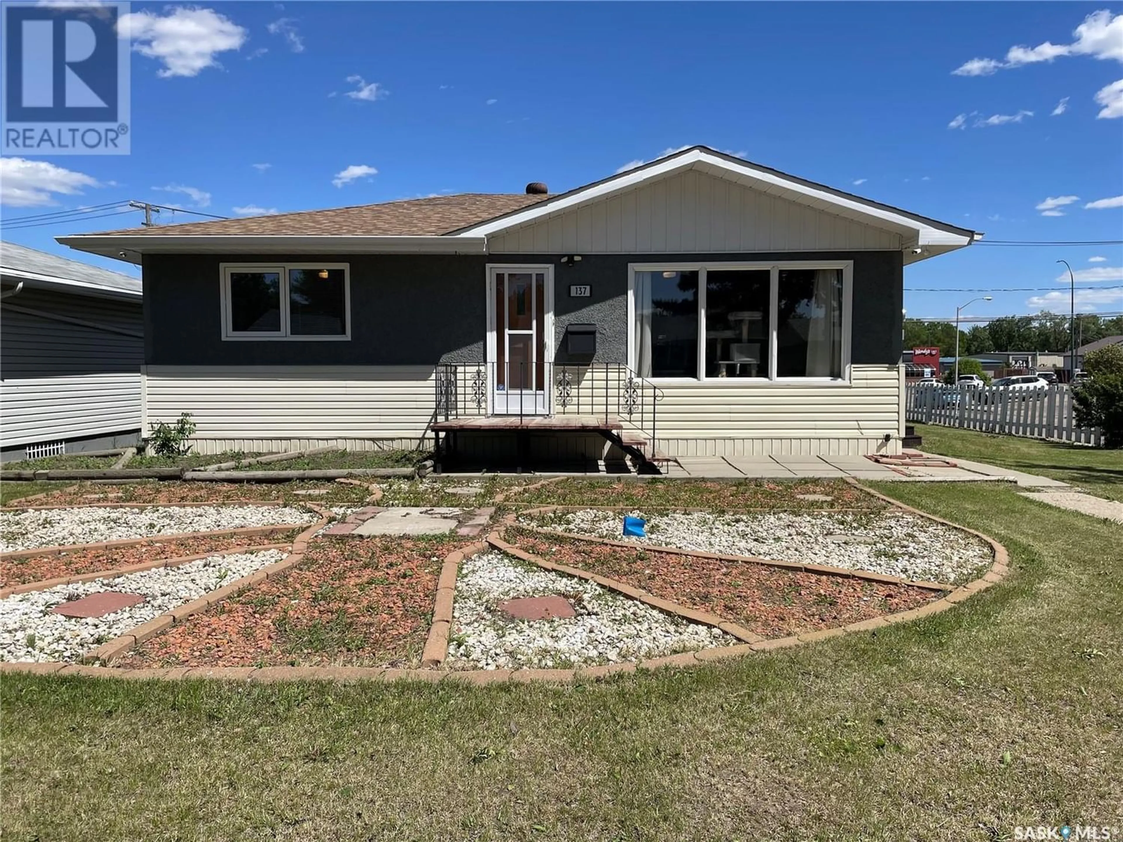 Frontside or backside of a home for 137 Angus STREET, Regina Saskatchewan S4R3K3