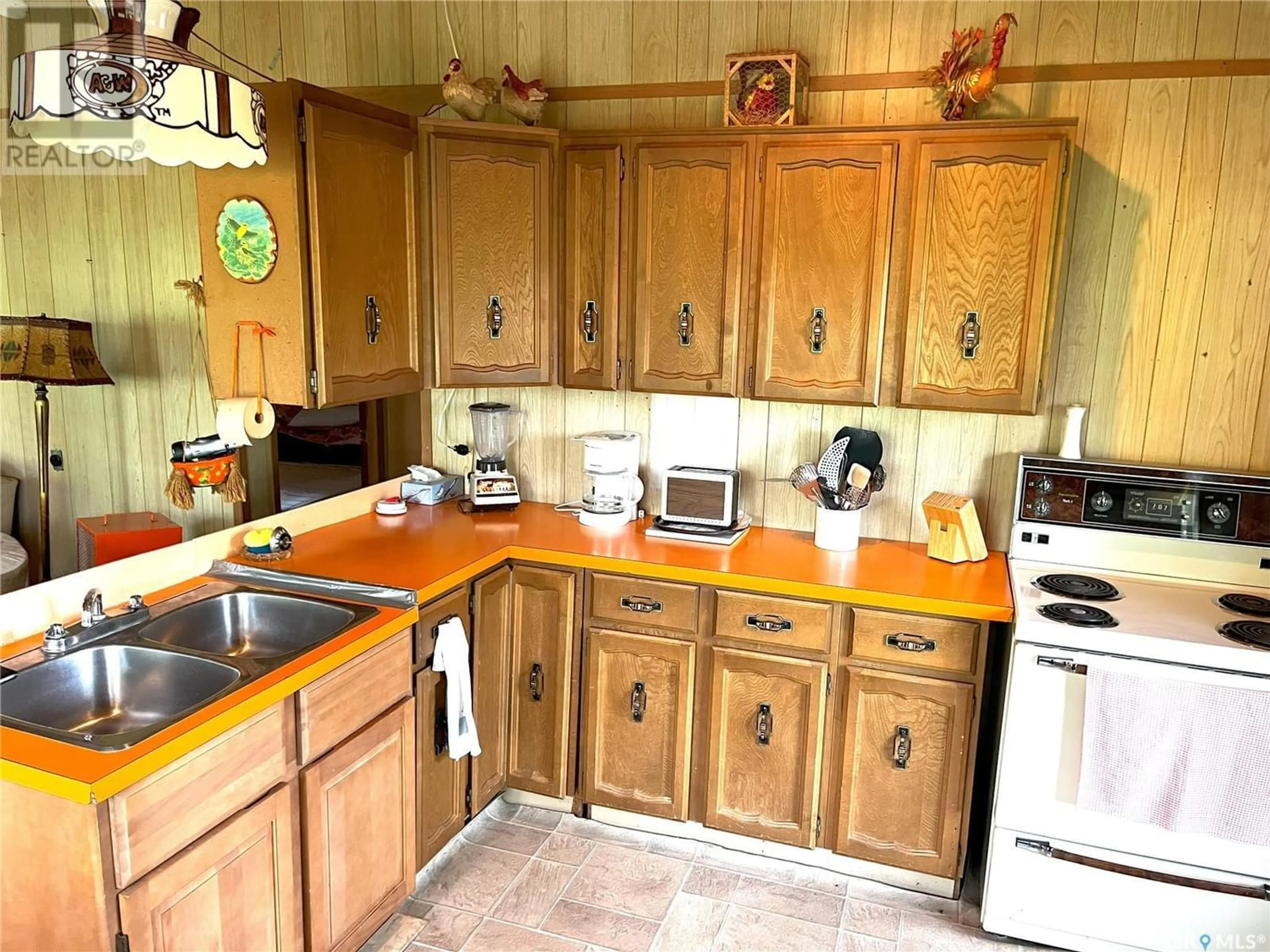 Kitchen, wood floors, cottage for Sunset Bay - Emma Lake Acreage, Emma Lake Saskatchewan S0J0N0