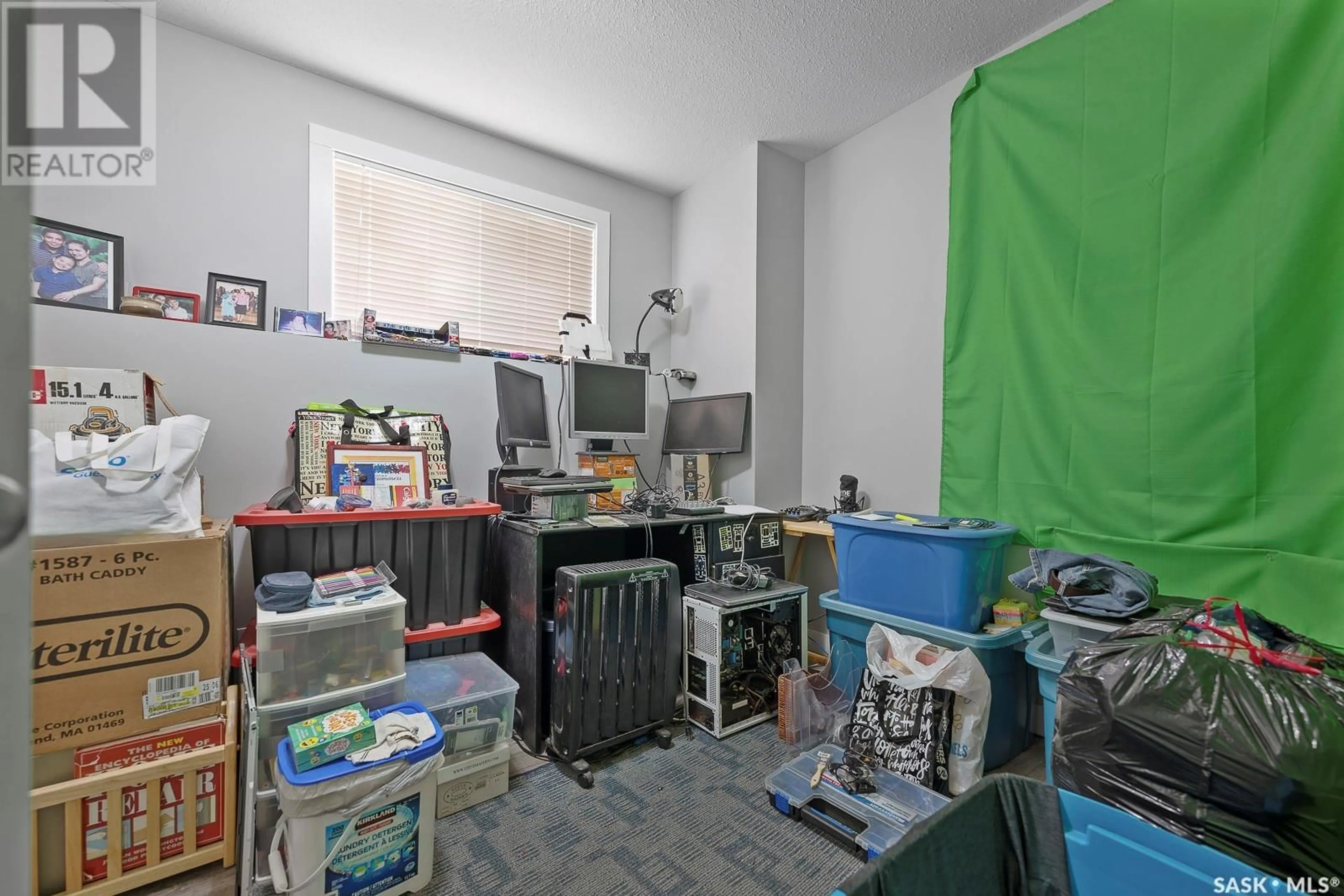 Media room for 647 WASCANA STREET, Regina Saskatchewan S4T4H4