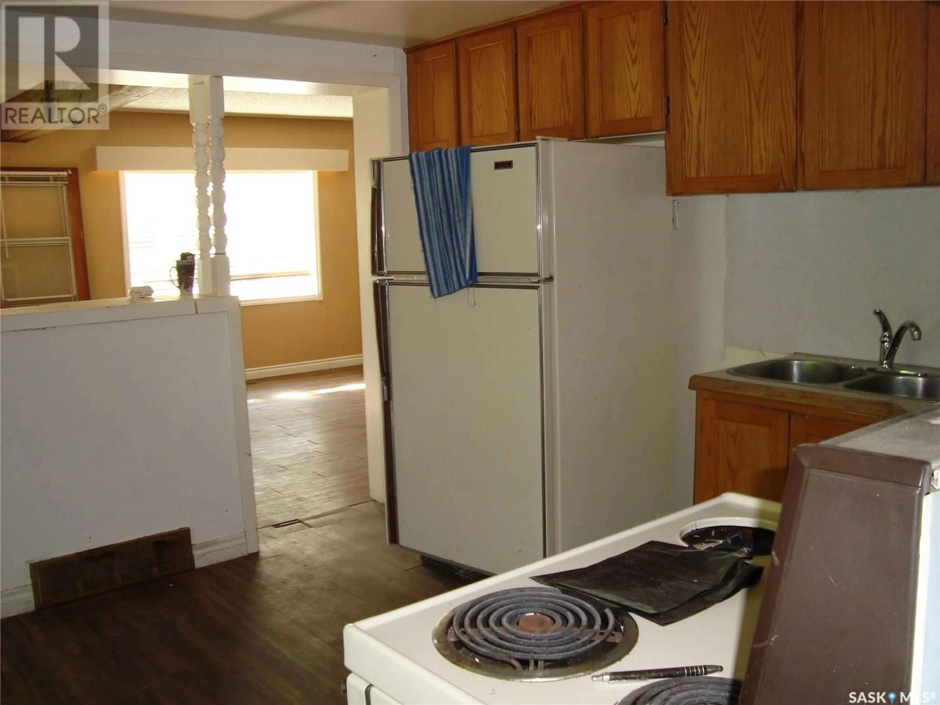 Standard kitchen for 109 2nd STREET E, Kyle Saskatchewan S0L1T0