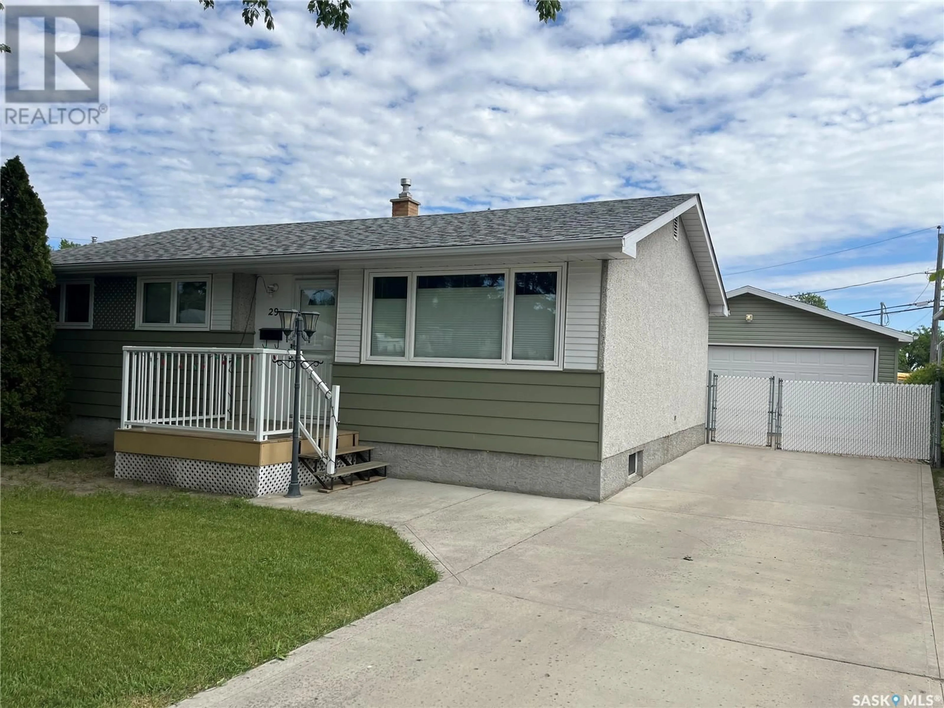 Frontside or backside of a home for 29 CUSHING CRESCENT, Regina Saskatchewan S4N1V2