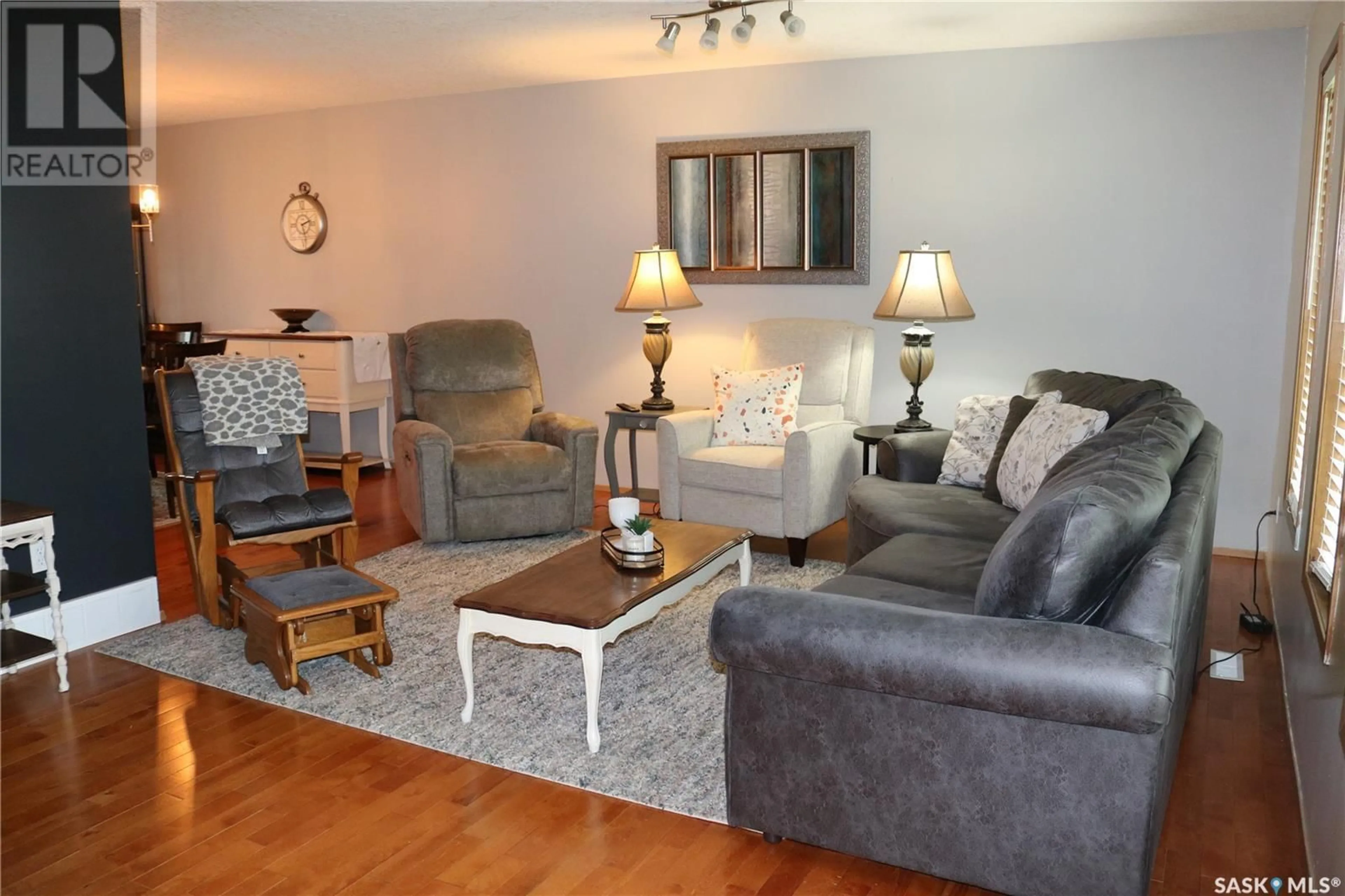 Living room for 1504 Chestnut DRIVE, Moosomin Saskatchewan S0G3N0