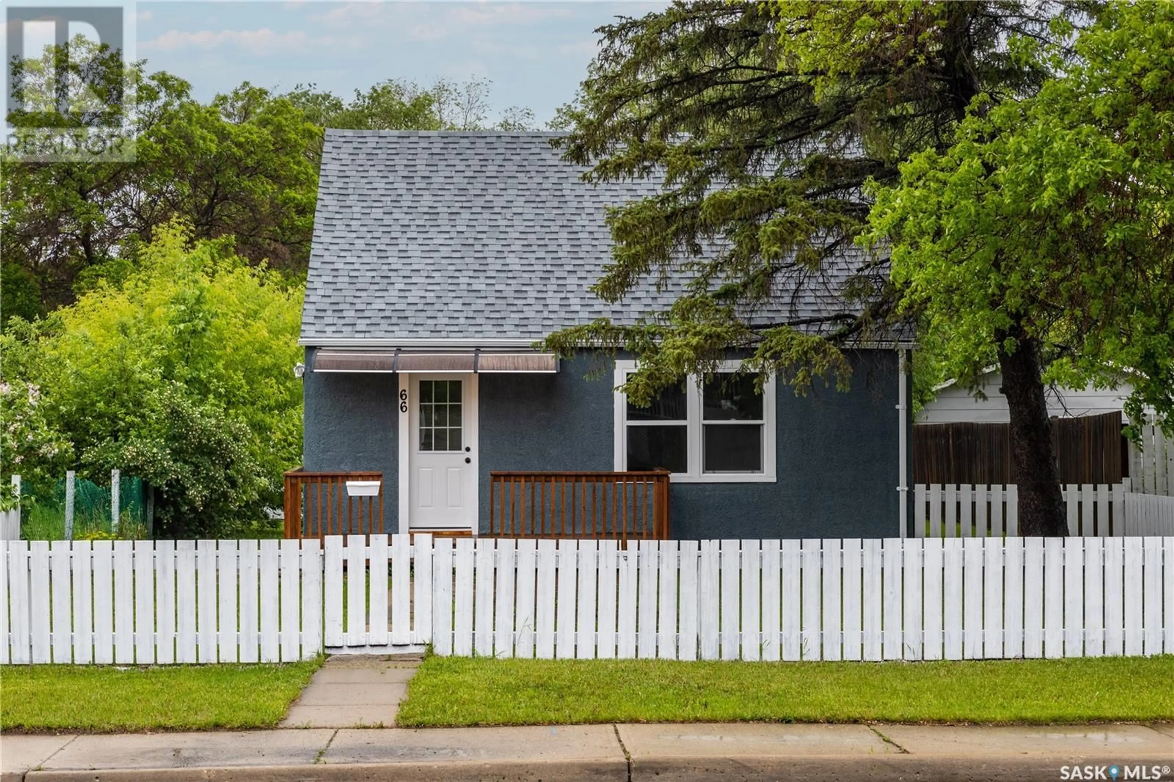 Frontside or backside of a home for 66 CHARLES CRESCENT, Regina Saskatchewan S4N5X2