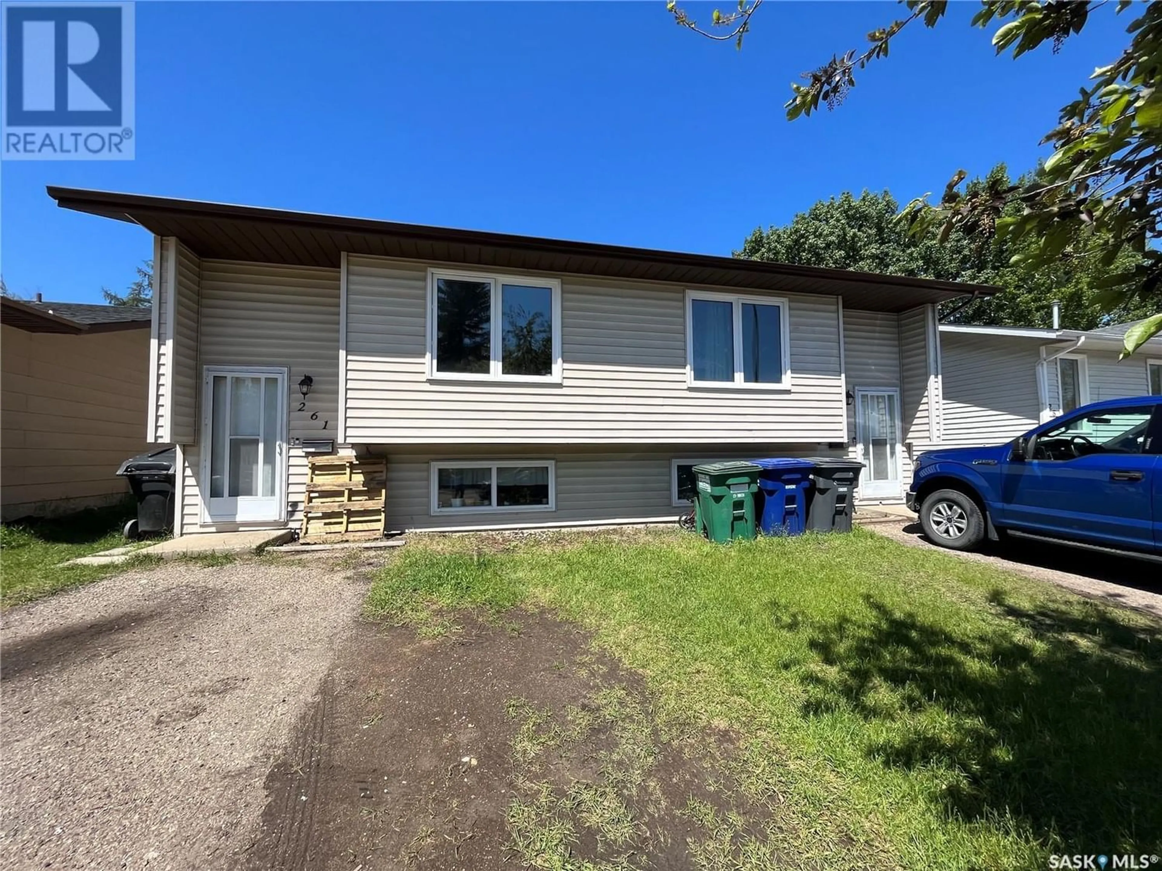 Frontside or backside of a home for 259-261 Wakabayashi WAY, Saskatoon Saskatchewan S7K7L5