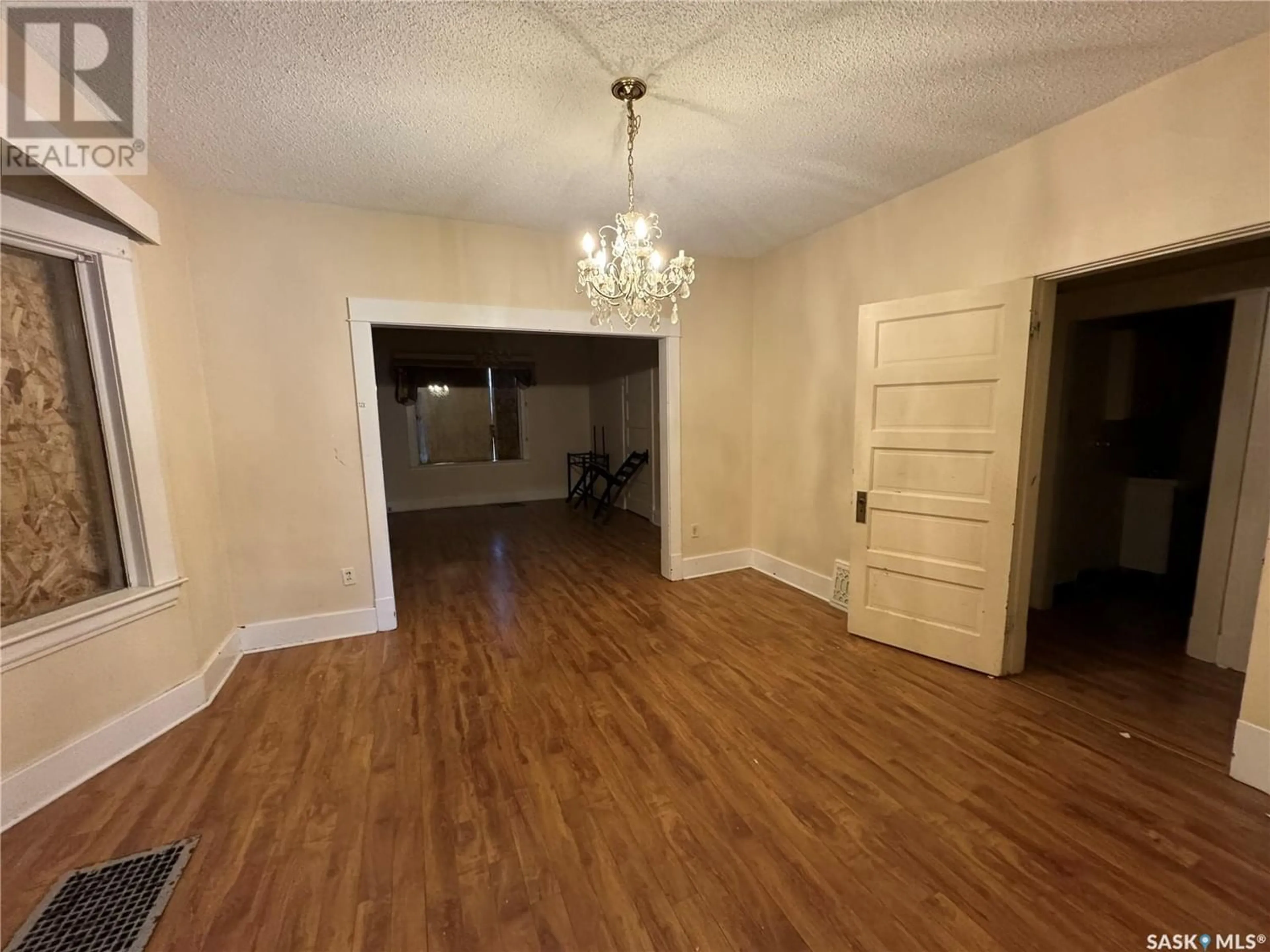 A pic of a room for 597 15th STREET W, Prince Albert Saskatchewan S6V3R3