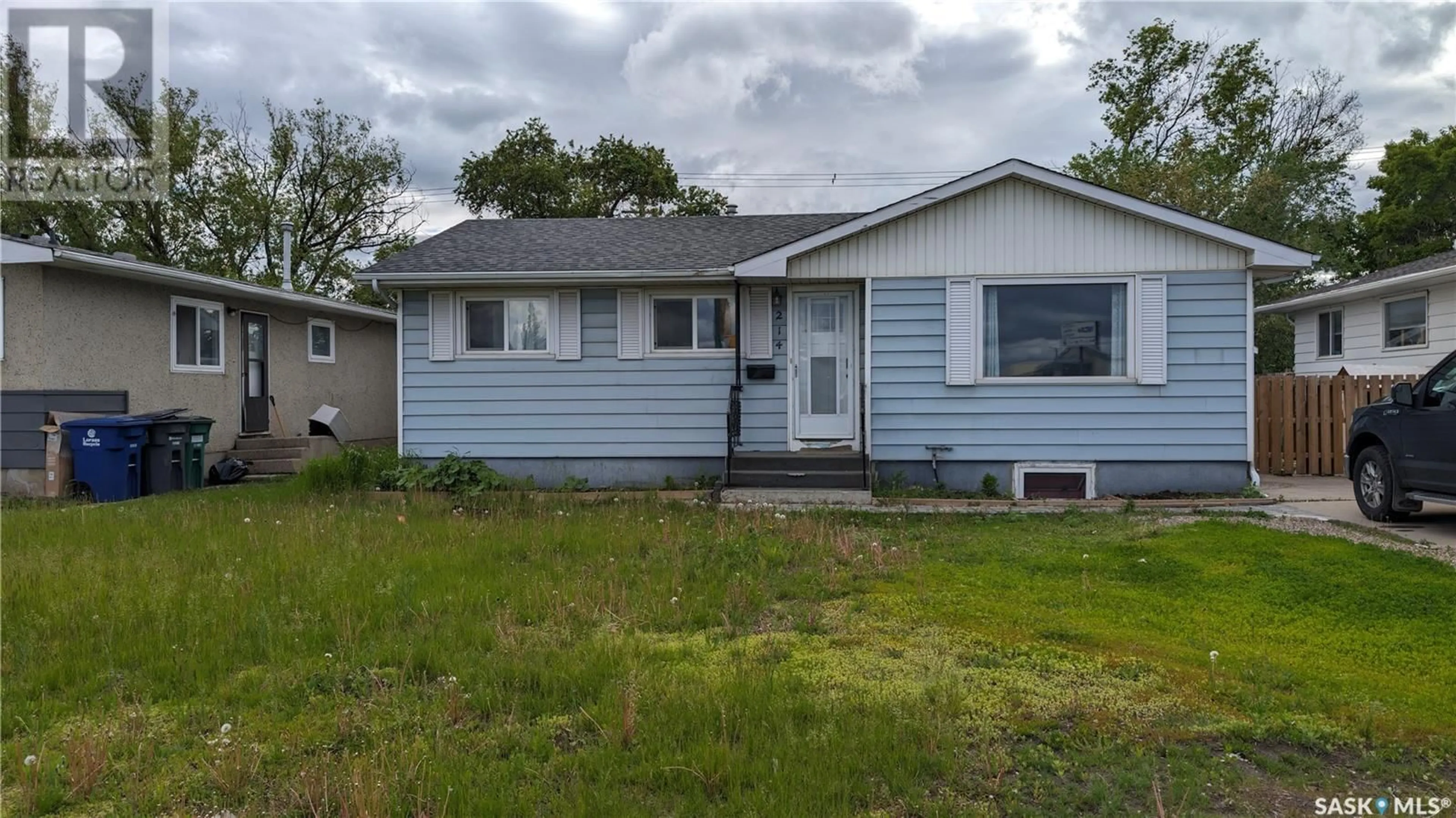 Frontside or backside of a home for 214 Central AVENUE, Saskatoon Saskatchewan S7N2E7