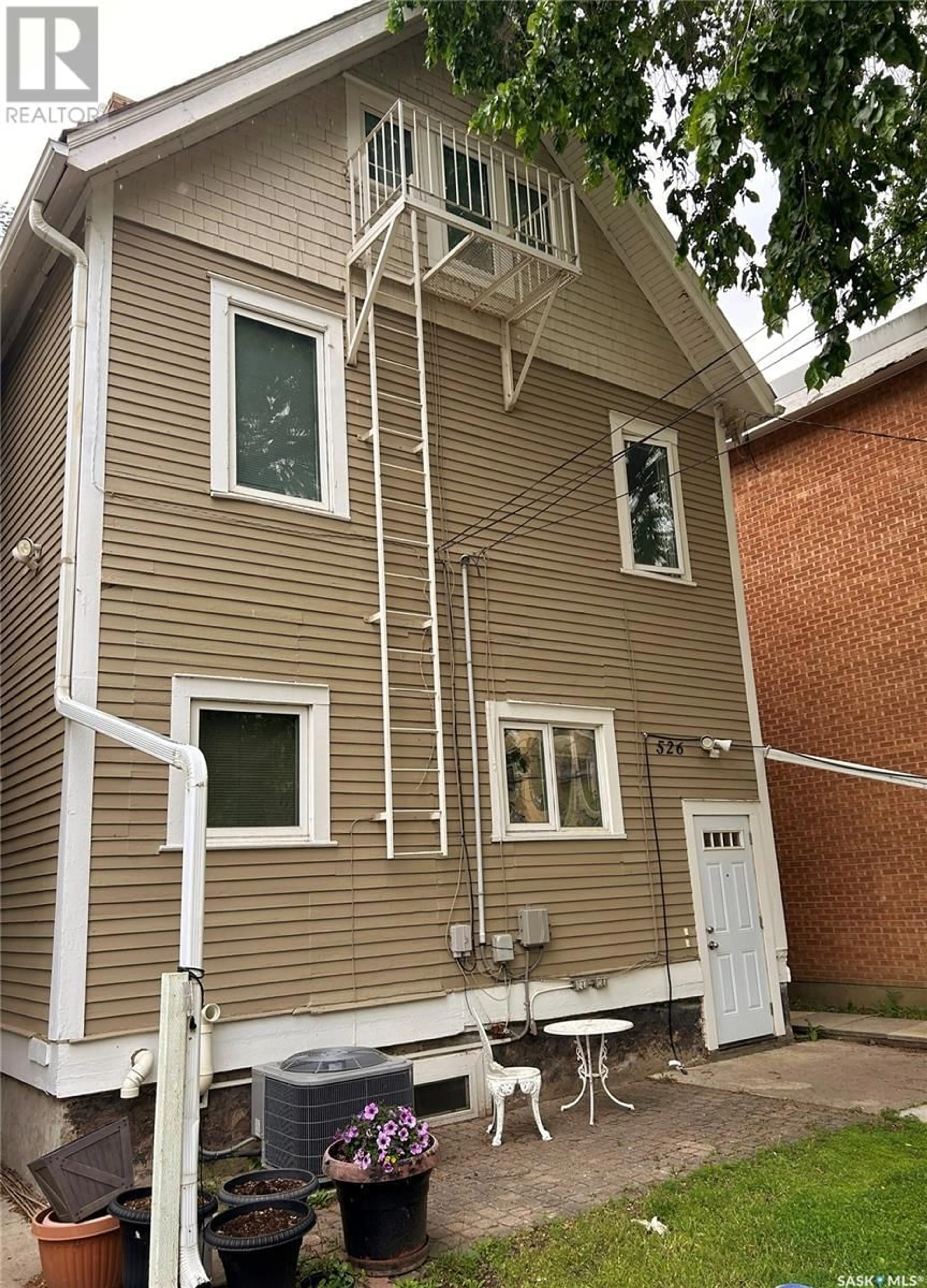 A pic from exterior of the house or condo for 526 4th AVENUE N, Saskatoon Saskatchewan S7K2M7