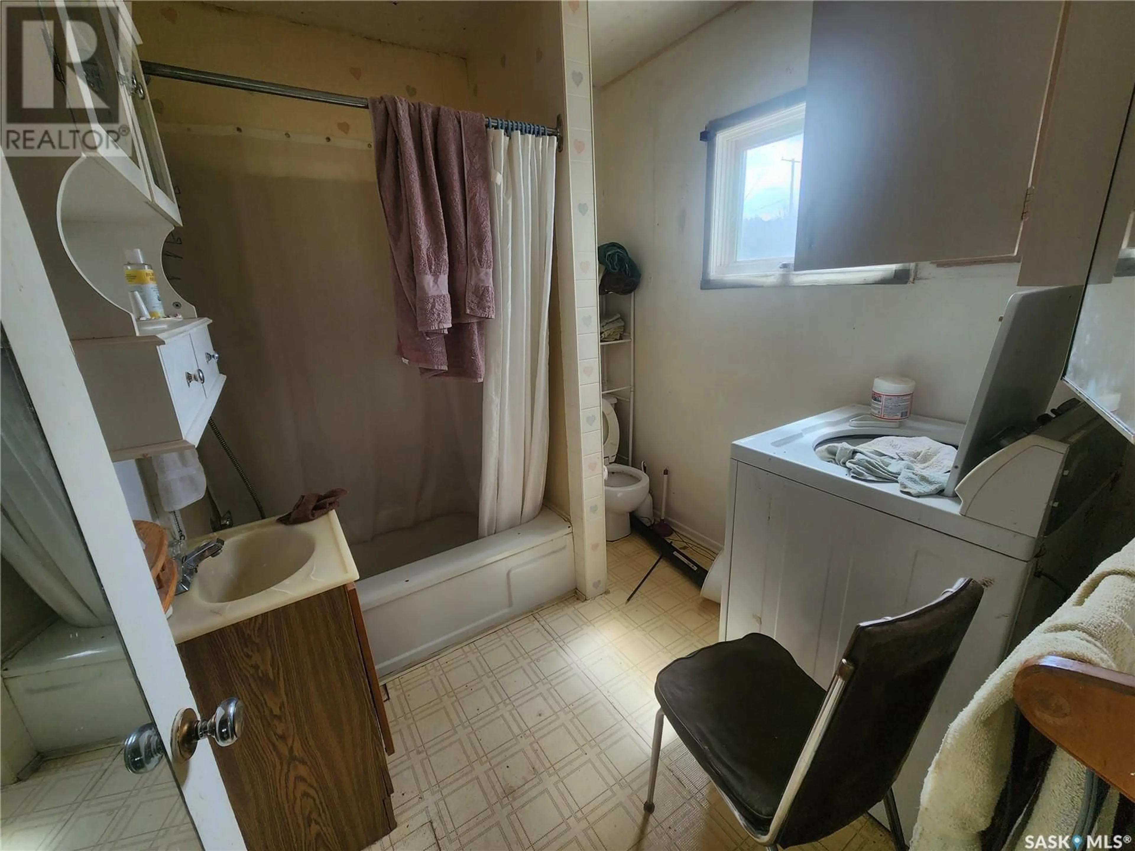 A pic of a room for 20 Edouard Beaupre STREET, Willow Bunch Saskatchewan S0H4K0