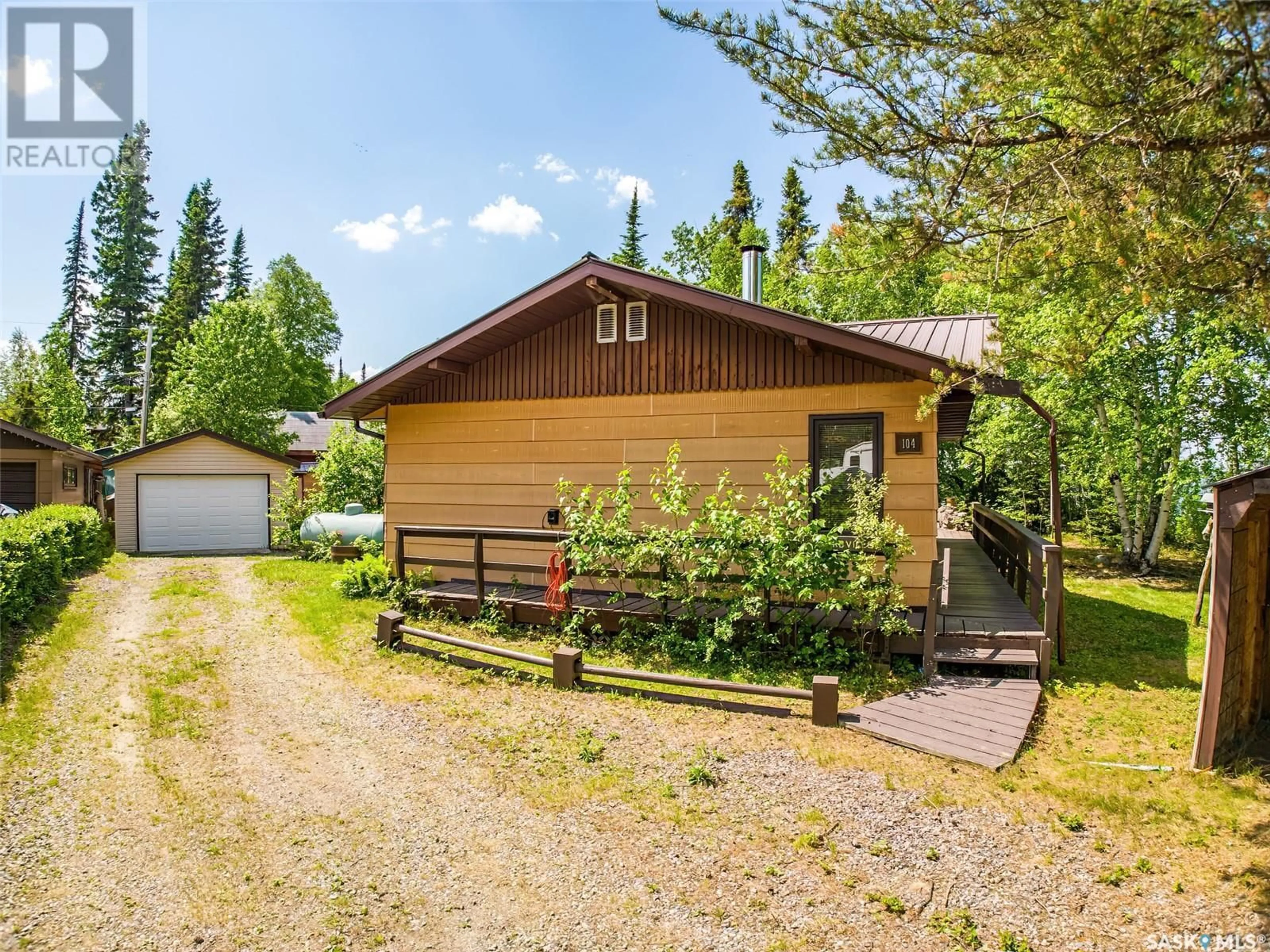 Cottage for 104 Balsam STREET, Whelan Bay Saskatchewan S0J2J0