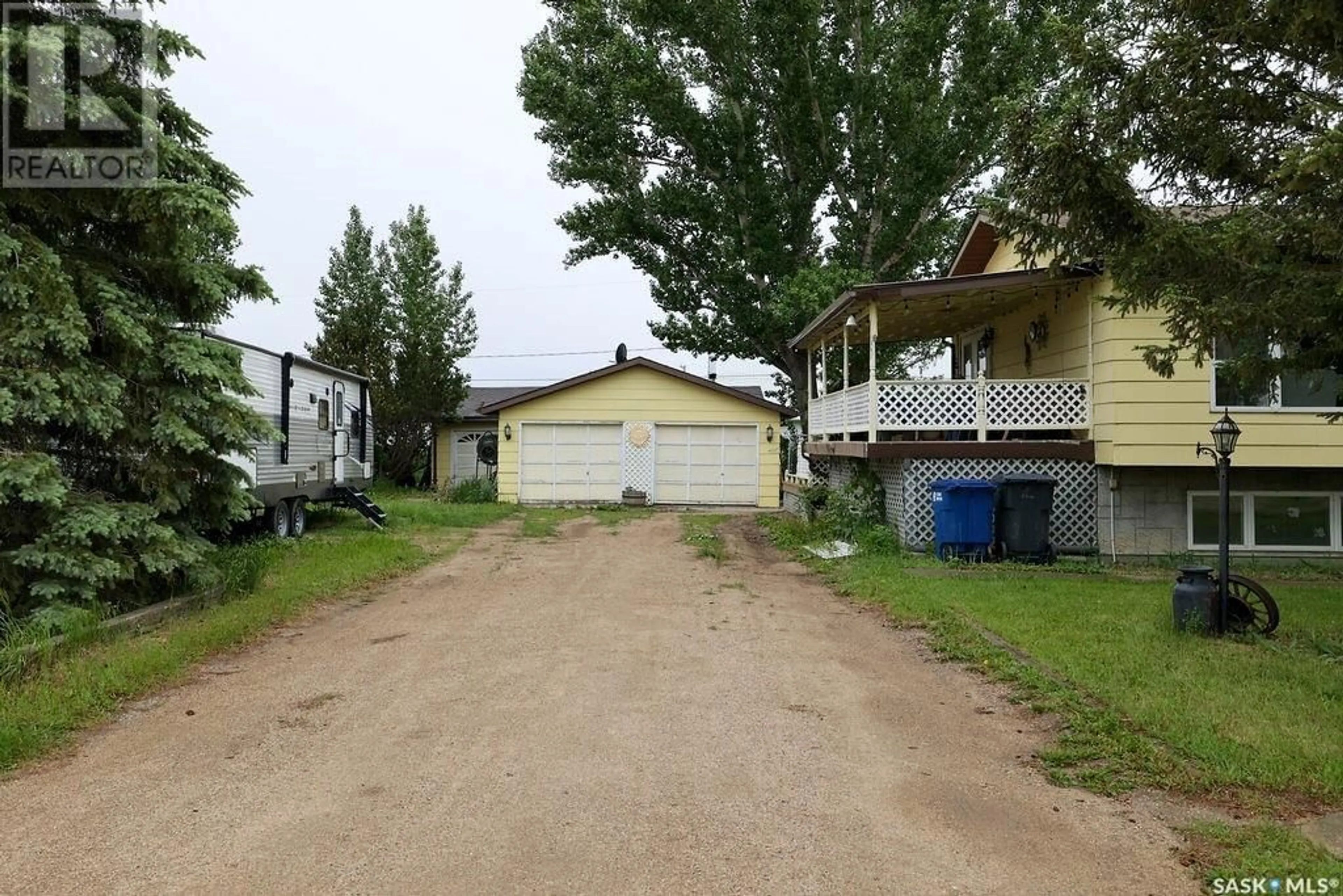 Frontside or backside of a home for 213 2nd AVENUE, Gray Saskatchewan S0G2A0