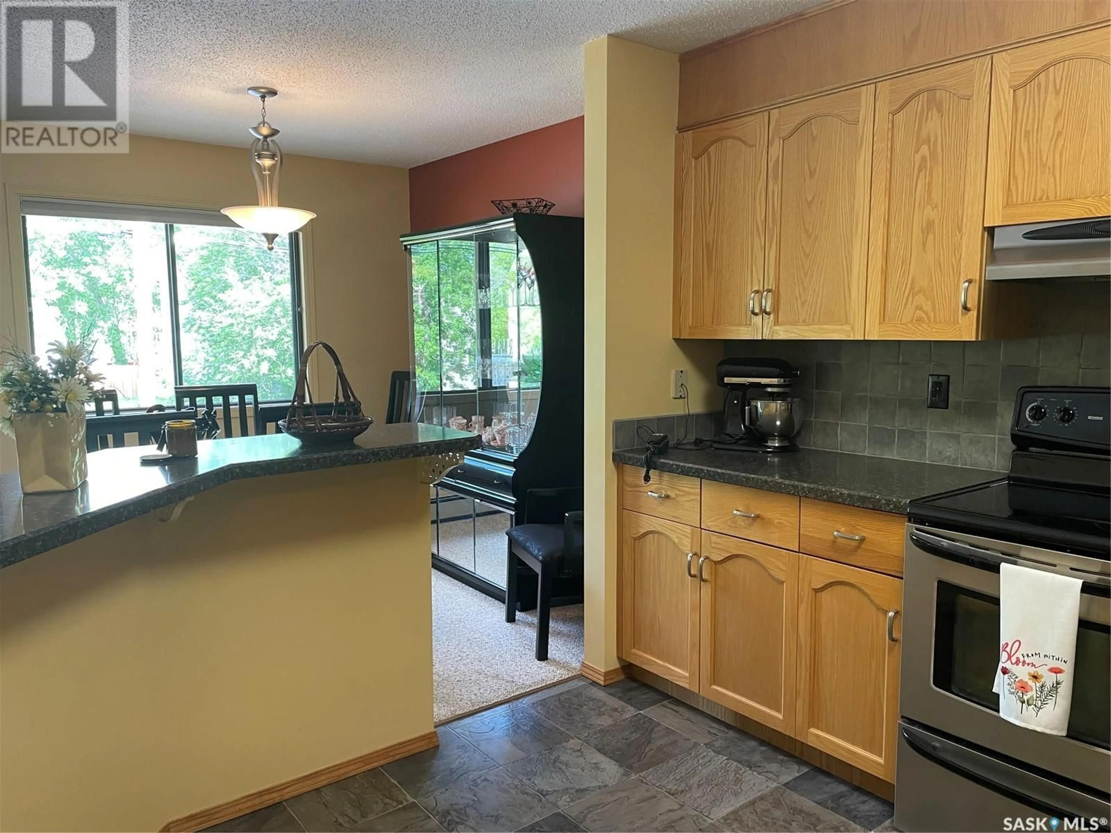 Standard kitchen for 206 1442 102nd STREET, North Battleford Saskatchewan S9A1G7