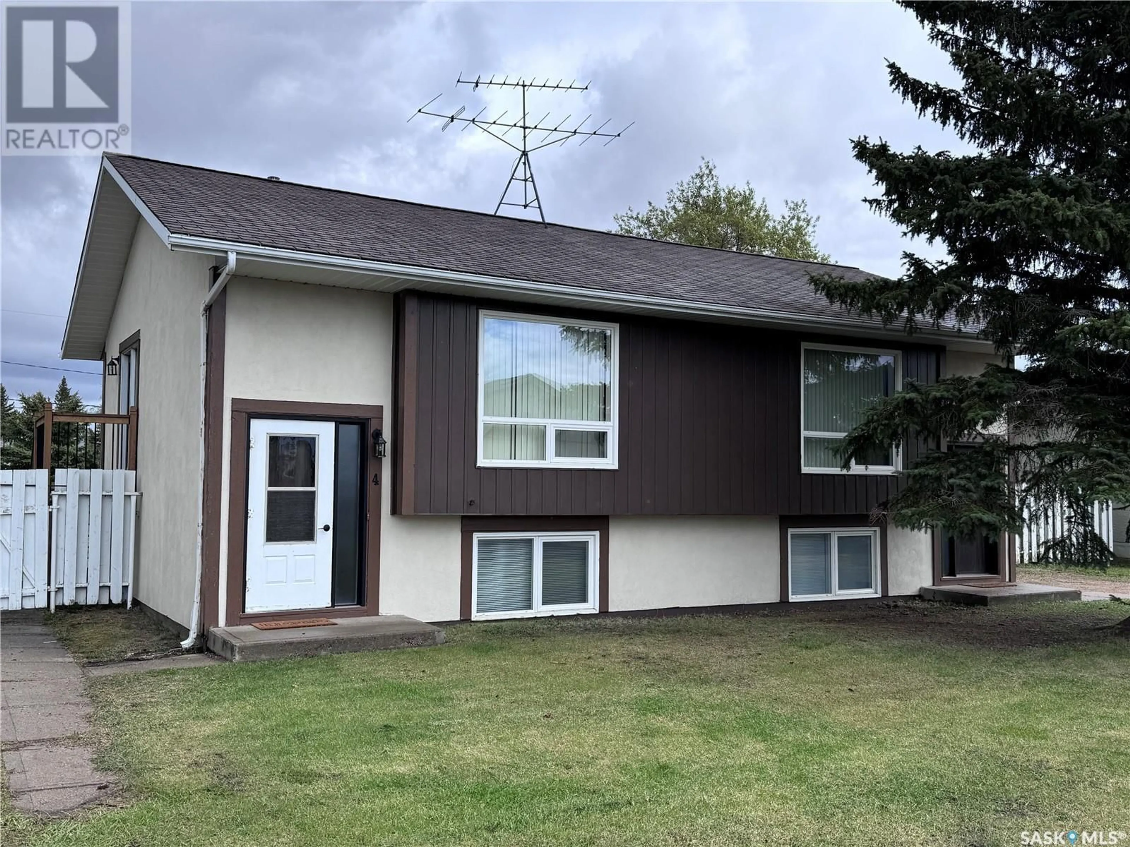A pic from exterior of the house or condo for 4 Clayton STREET, Quill Lake Saskatchewan S0A3E0