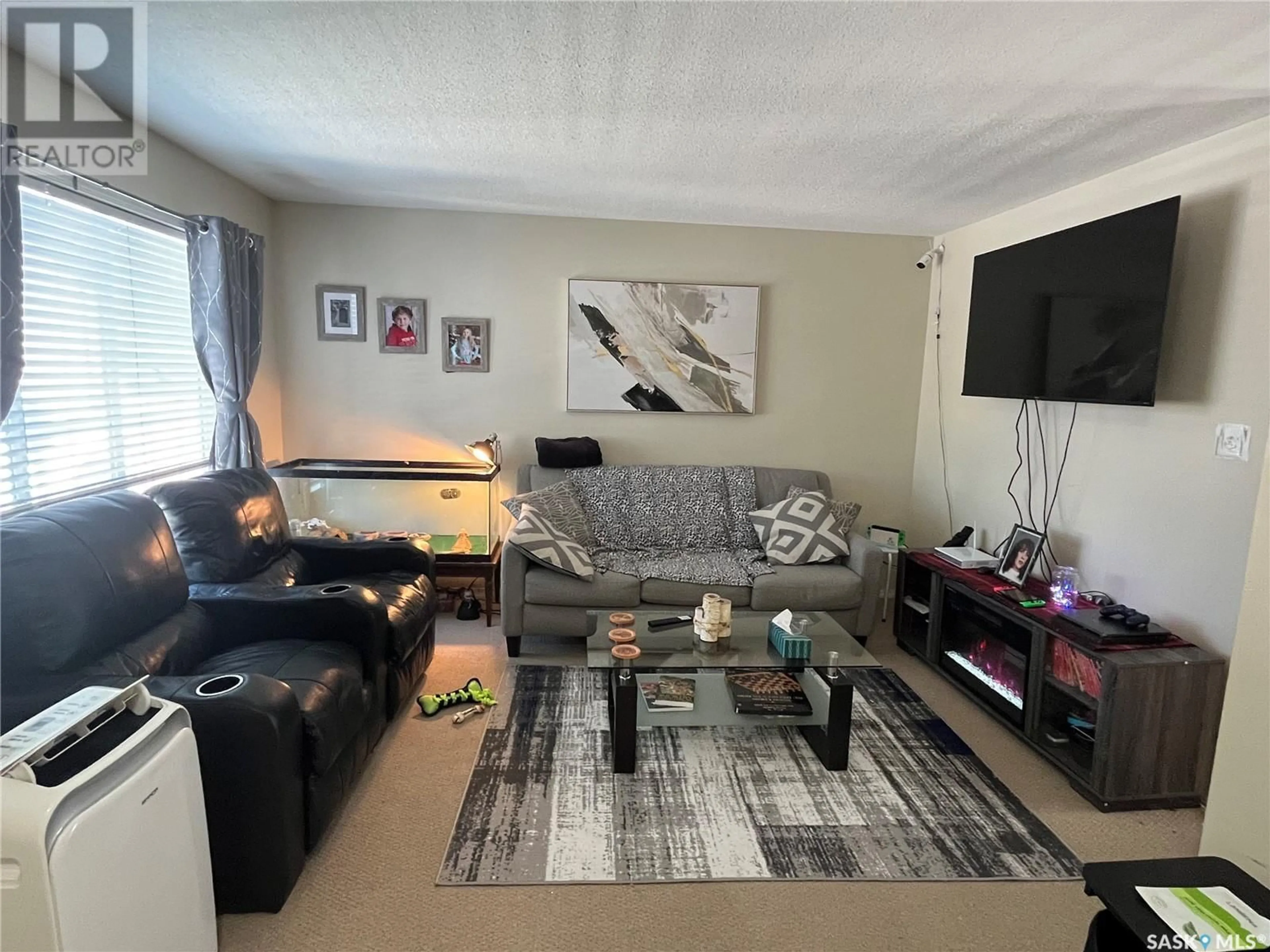 Living room for 105 503 Colonel Otter DRIVE, Swift Current Saskatchewan S9H2K4