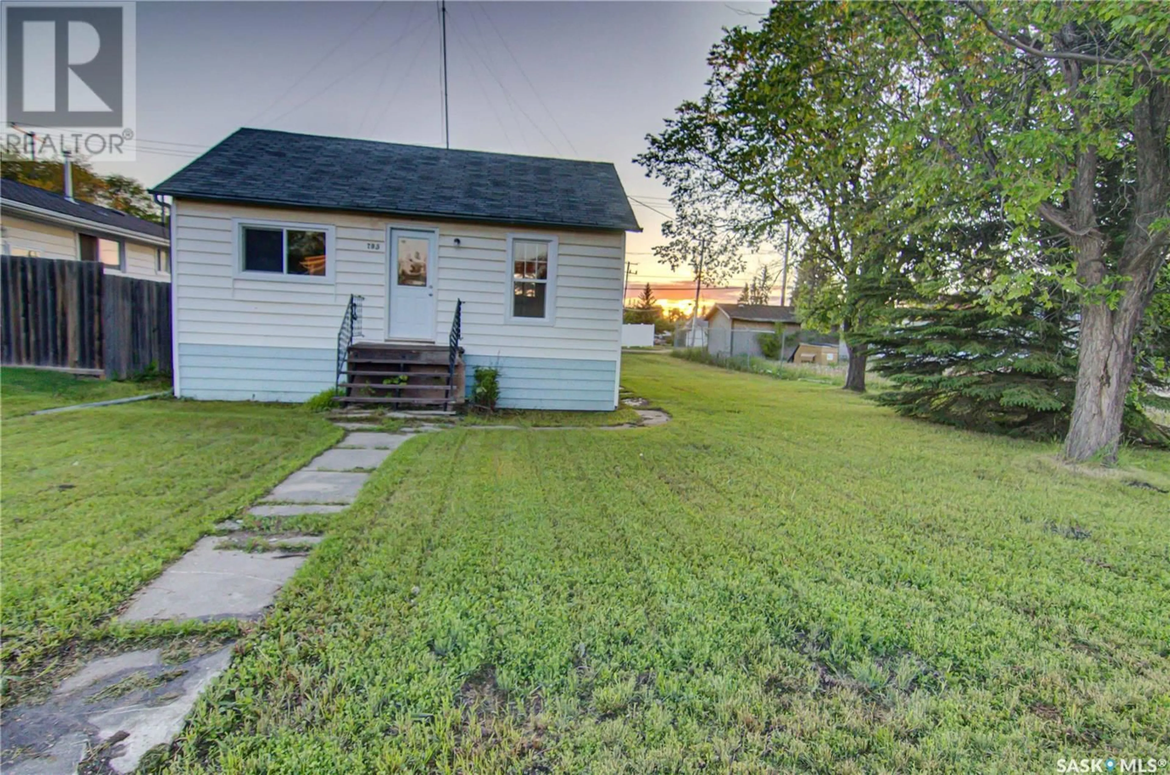 Cottage for 705 Main STREET, Melfort Saskatchewan S0E1A0