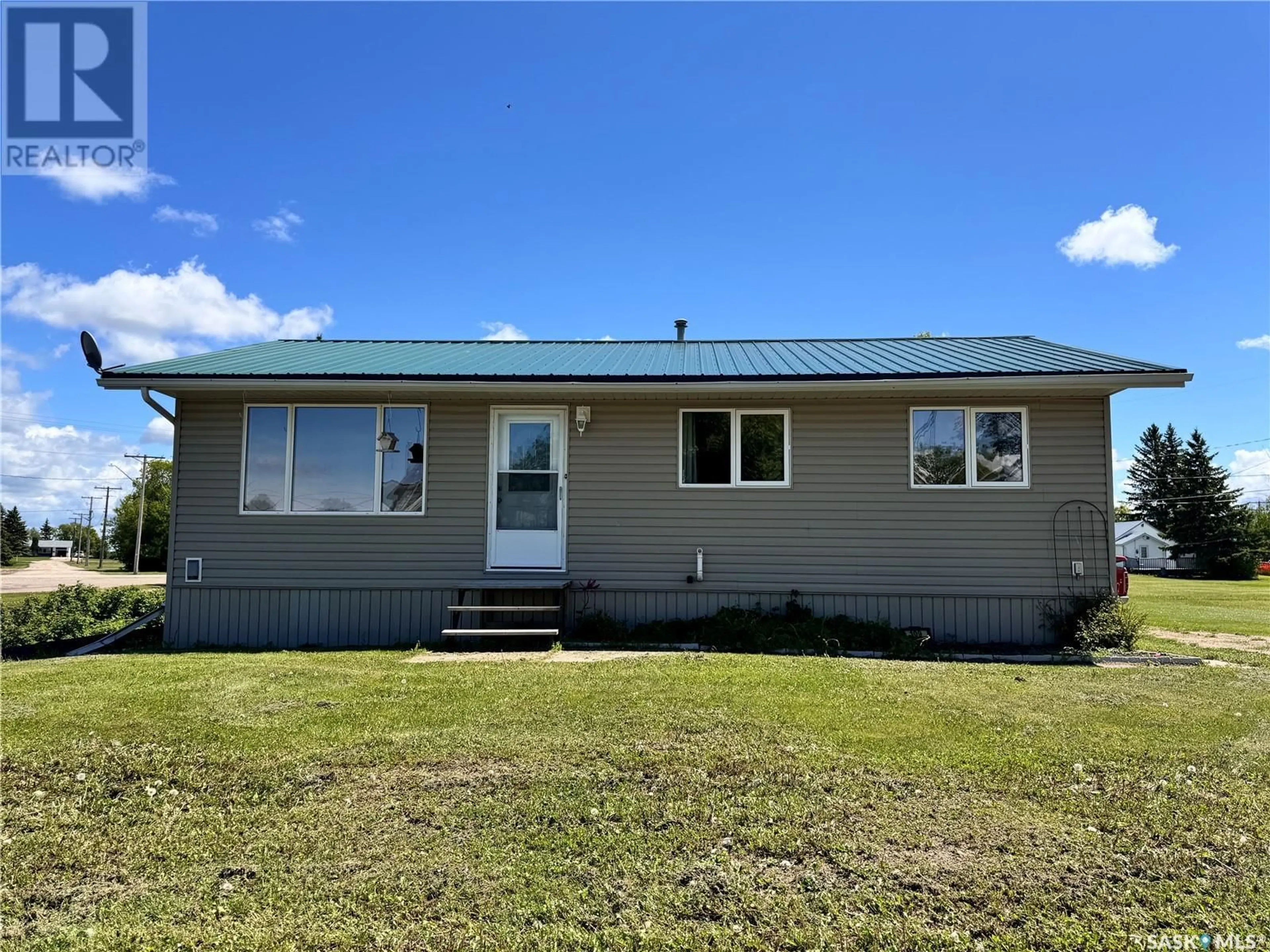 Frontside or backside of a home for 109 Henry STREET, Sheho Saskatchewan S0A3T0