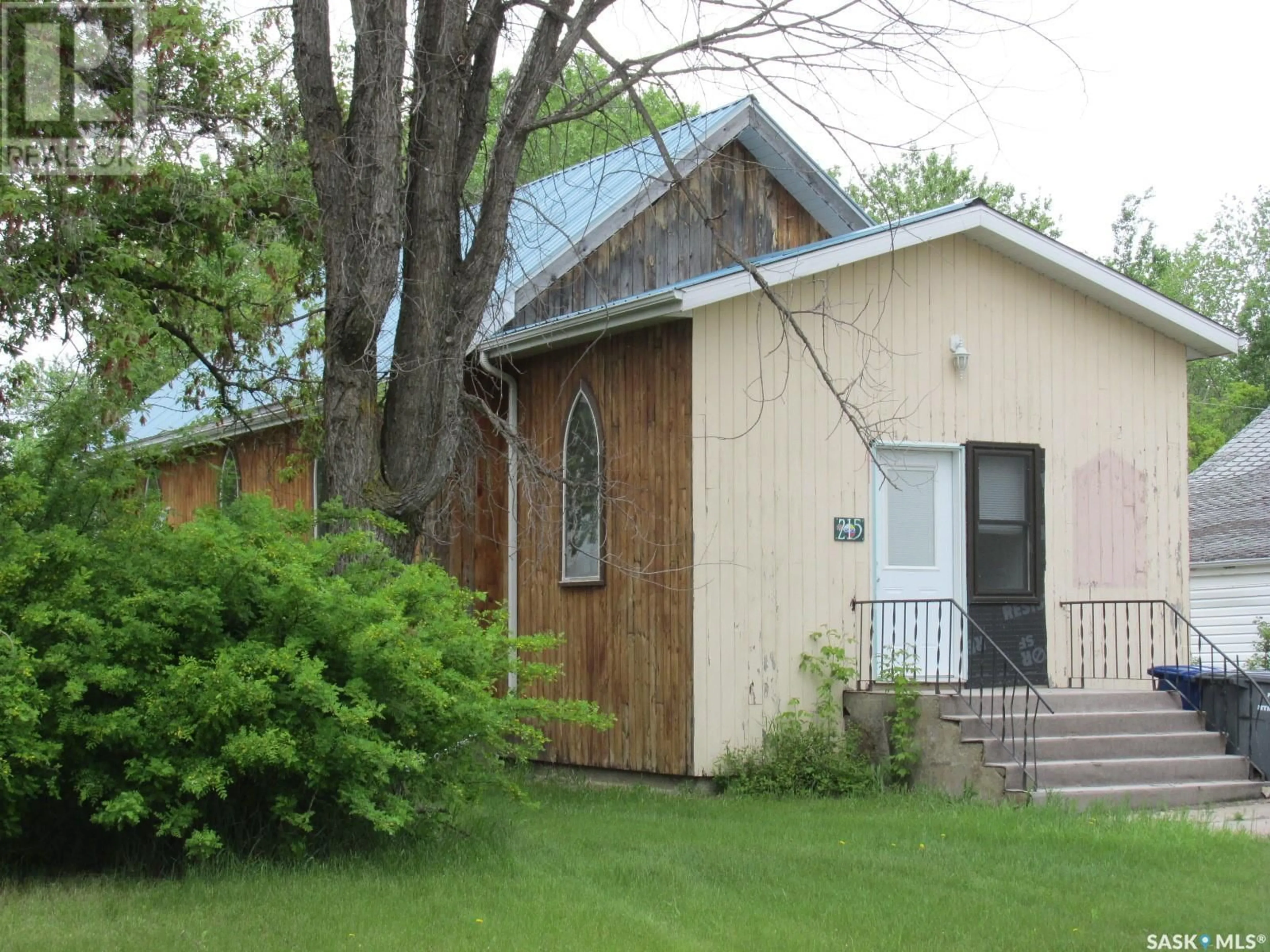 Outside view for 215 Main STREET, Choiceland Saskatchewan S0J0M0