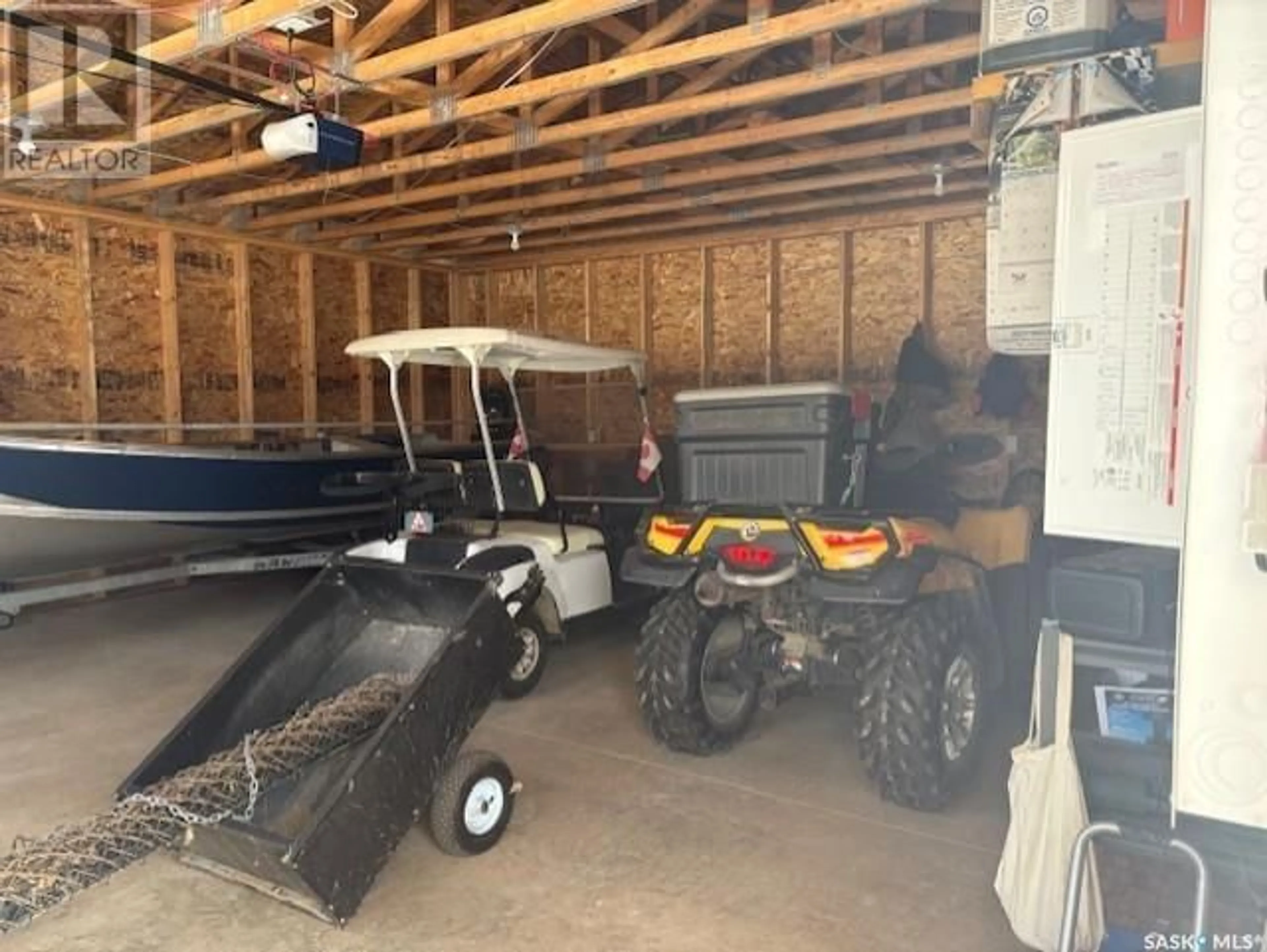 Indoor garage for 1622 WAWASKASIW LANE, Turtle Lake Saskatchewan S0M1J0