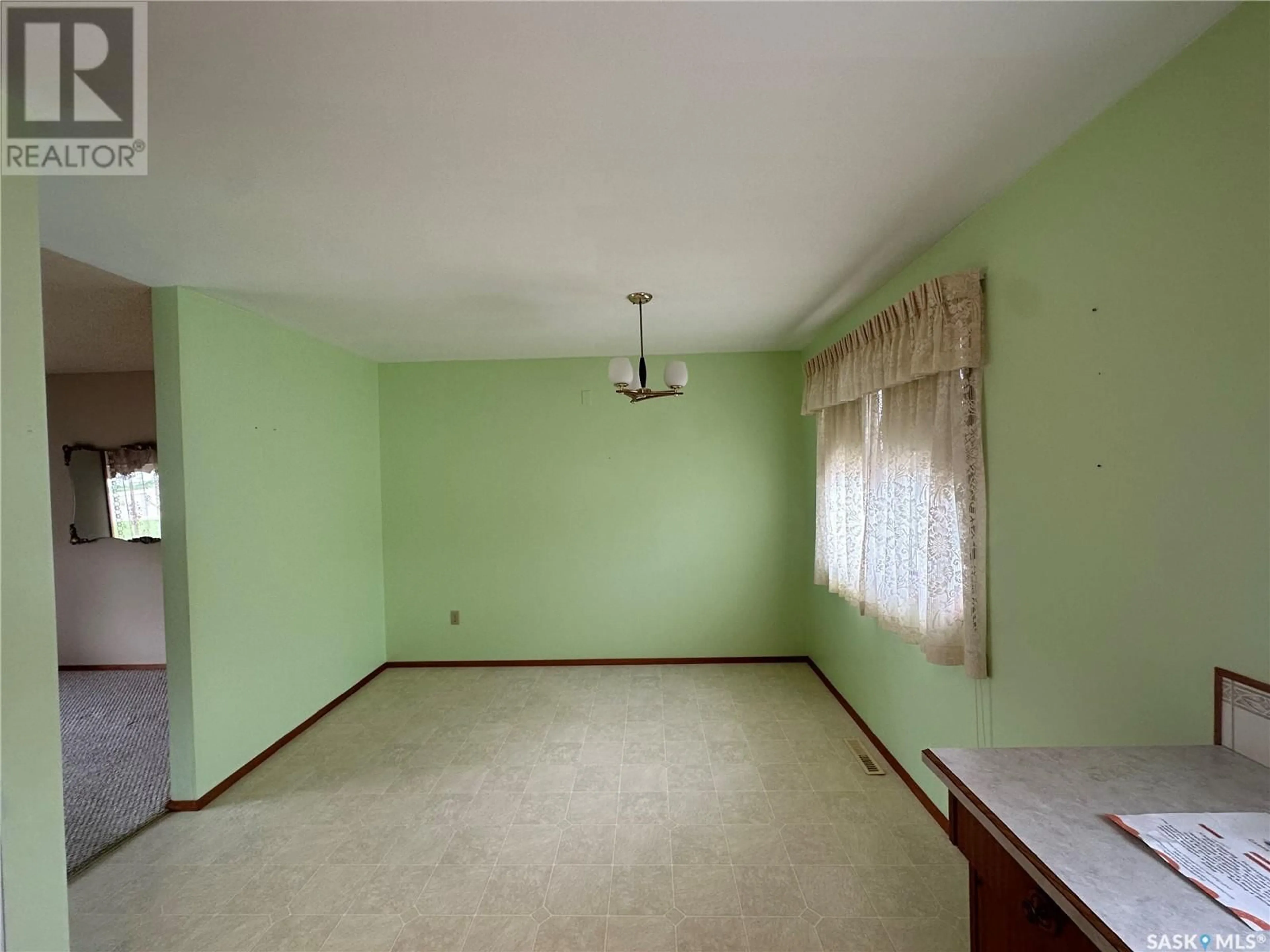 A pic of a room for 35 Kasper CRESCENT, Assiniboia Saskatchewan S0H0B0