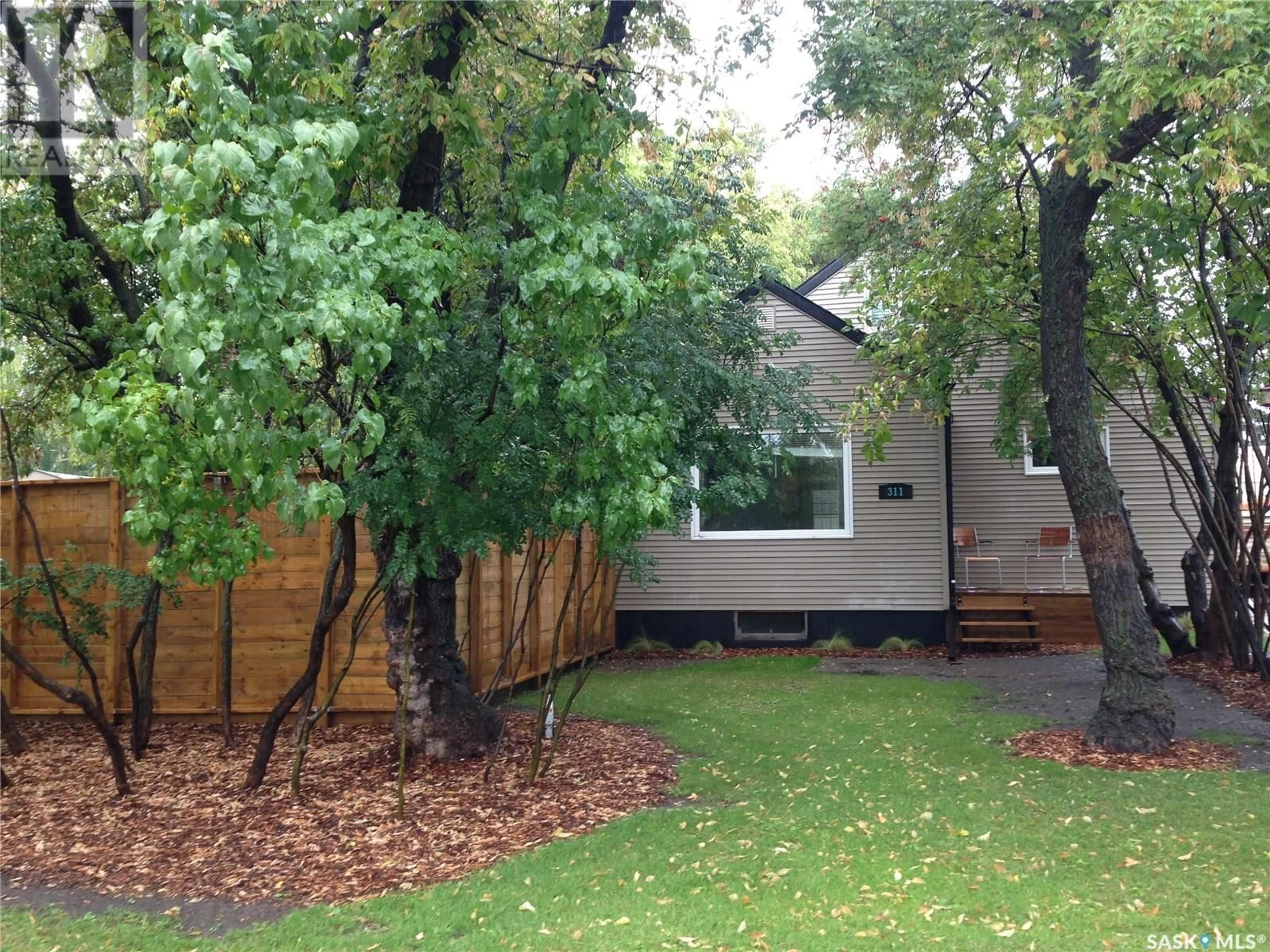 Outside view for 311 SEVENTH STREET E, Wynyard Saskatchewan S0A4T0