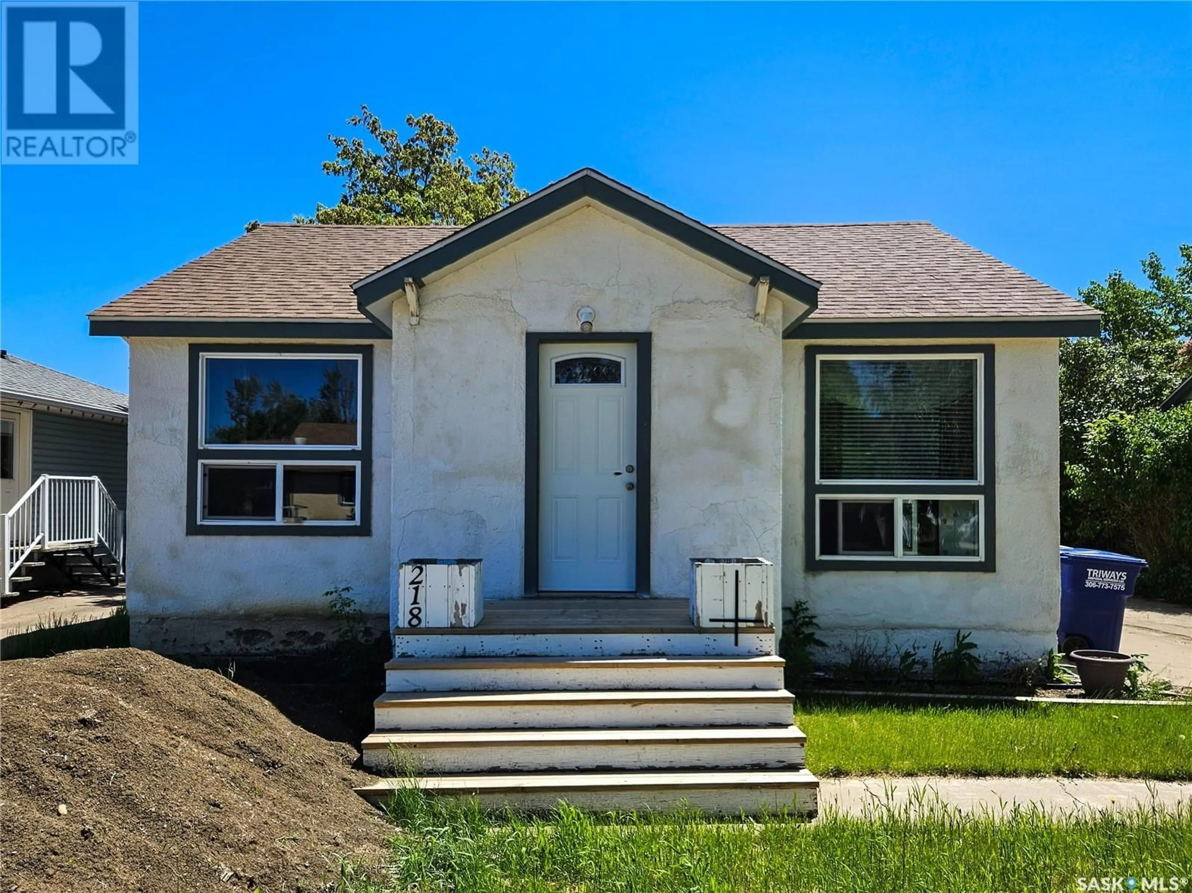 Frontside or backside of a home for 218 2nd AVENUE E, Elrose Saskatchewan S0L0Z0