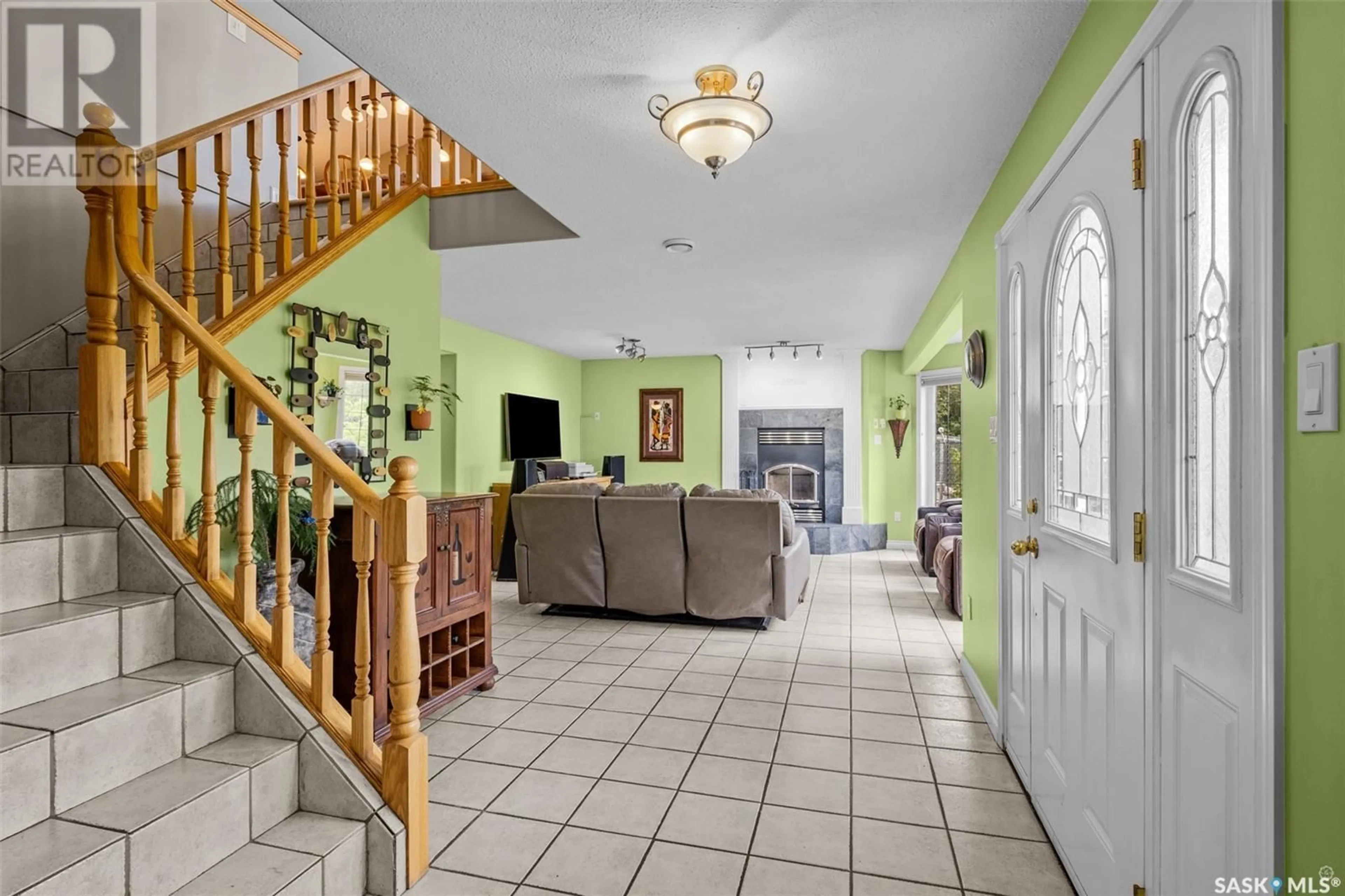 Indoor foyer for Rm Of Buckland Acreage, Buckland Rm No. 491 Saskatchewan S6V5R3