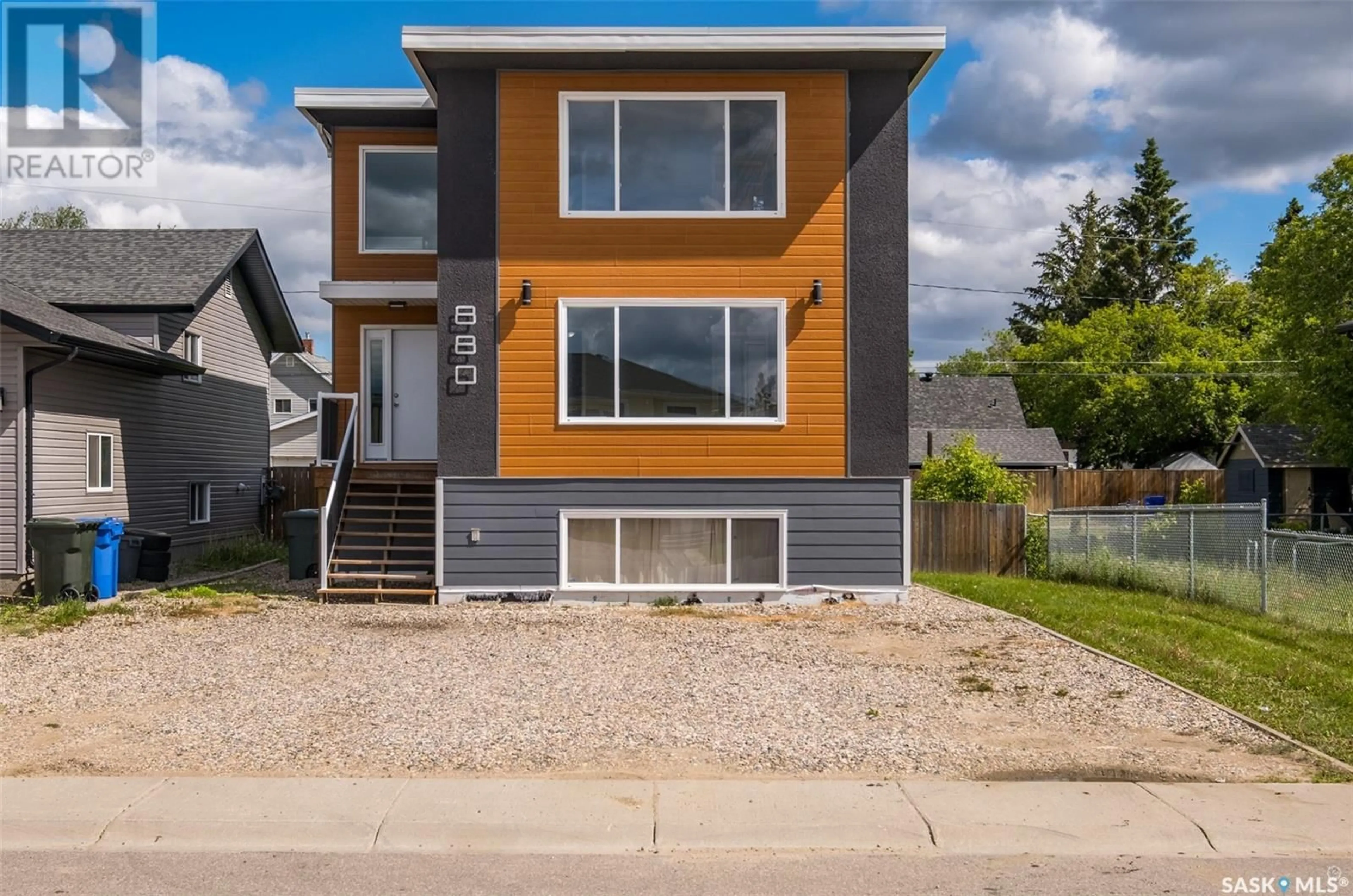 Frontside or backside of a home for 880 5th STREET E, Prince Albert Saskatchewan S6V0M6