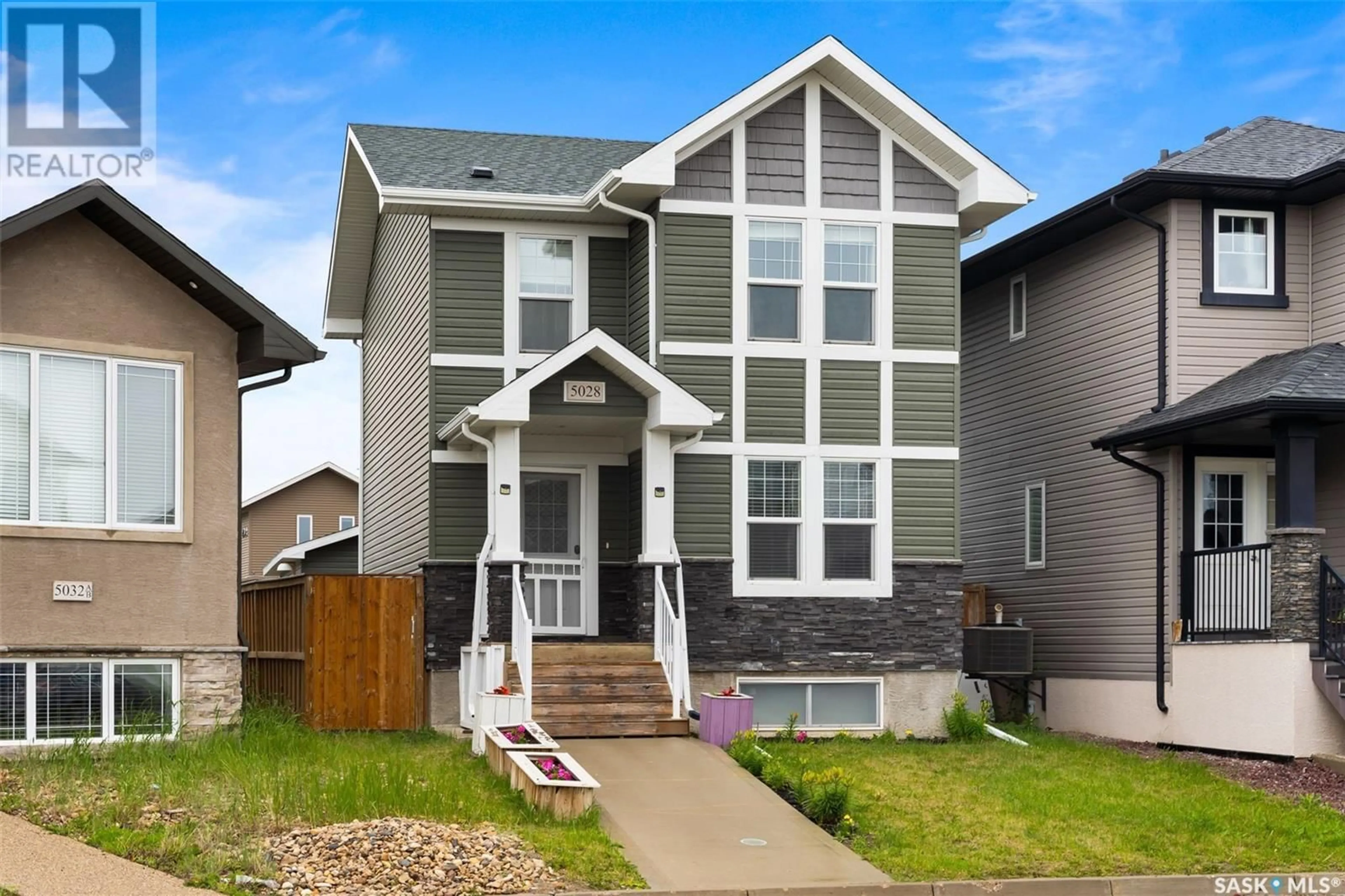 Frontside or backside of a home for 5028 Aerial CRESCENT, Regina Saskatchewan S4W0C8