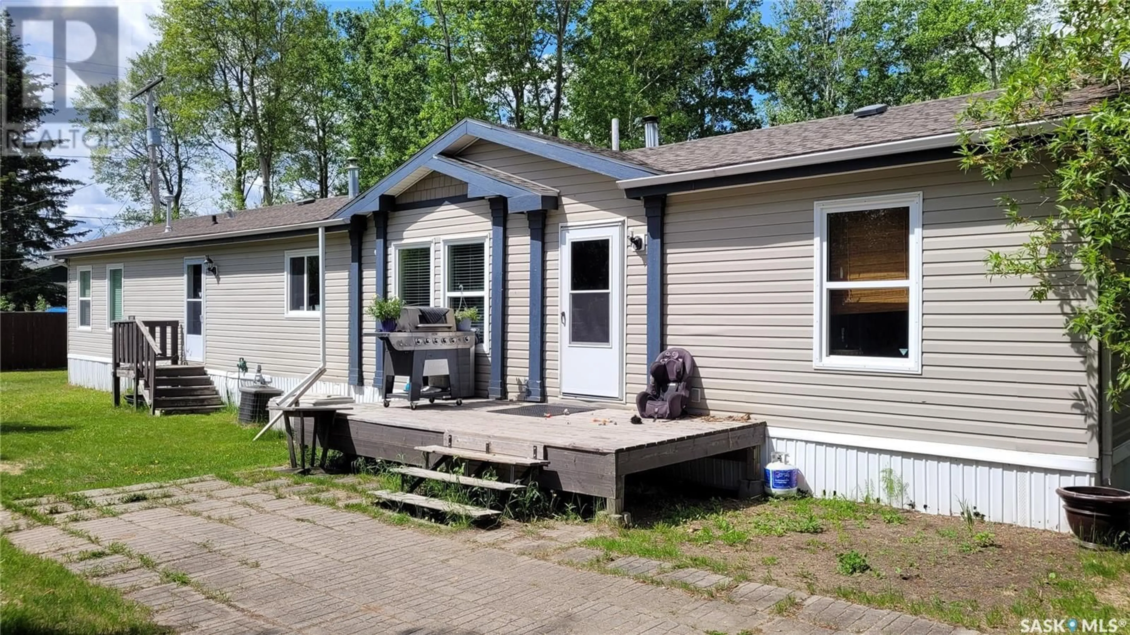 Cottage for 208 JP Maurice PLACE, Beauval Saskatchewan S0M0G0