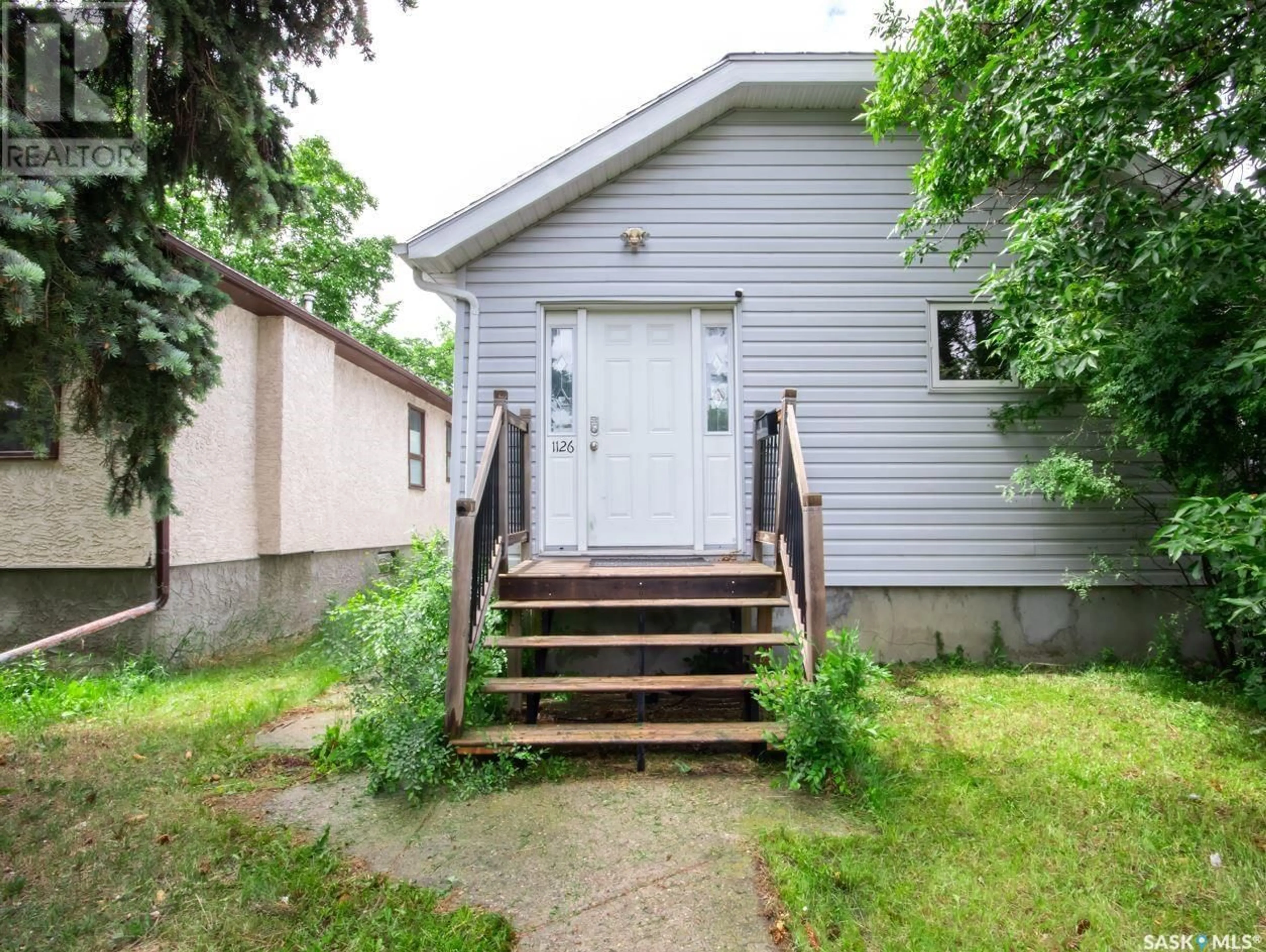 Frontside or backside of a home for 1126 Montague STREET, Regina Saskatchewan S4T3H7