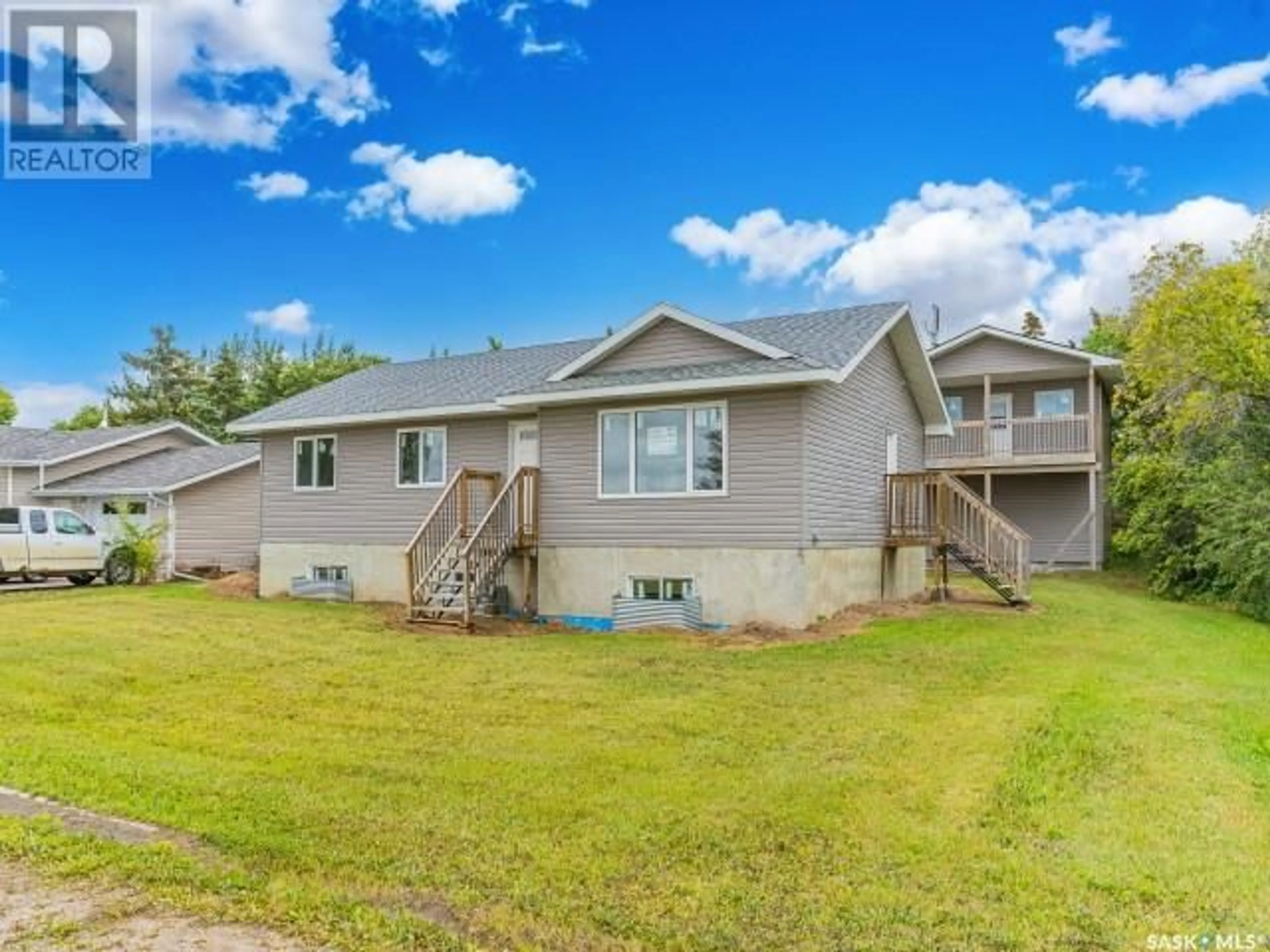 Frontside or backside of a home for 311 Drake AVENUE, Viscount Saskatchewan S0K4M0