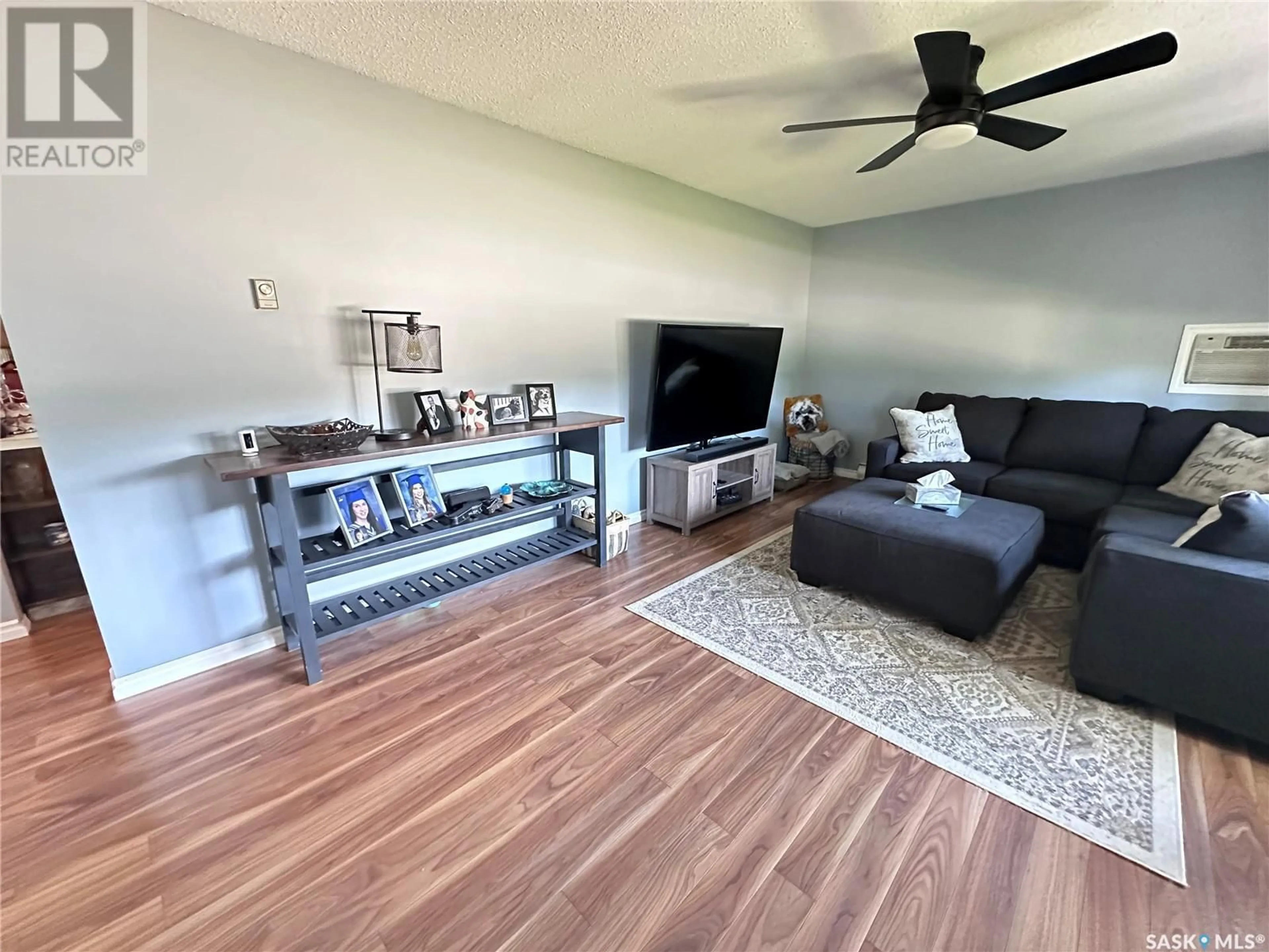 Living room for 409 Henry STREET, Estevan Saskatchewan S4A2C7