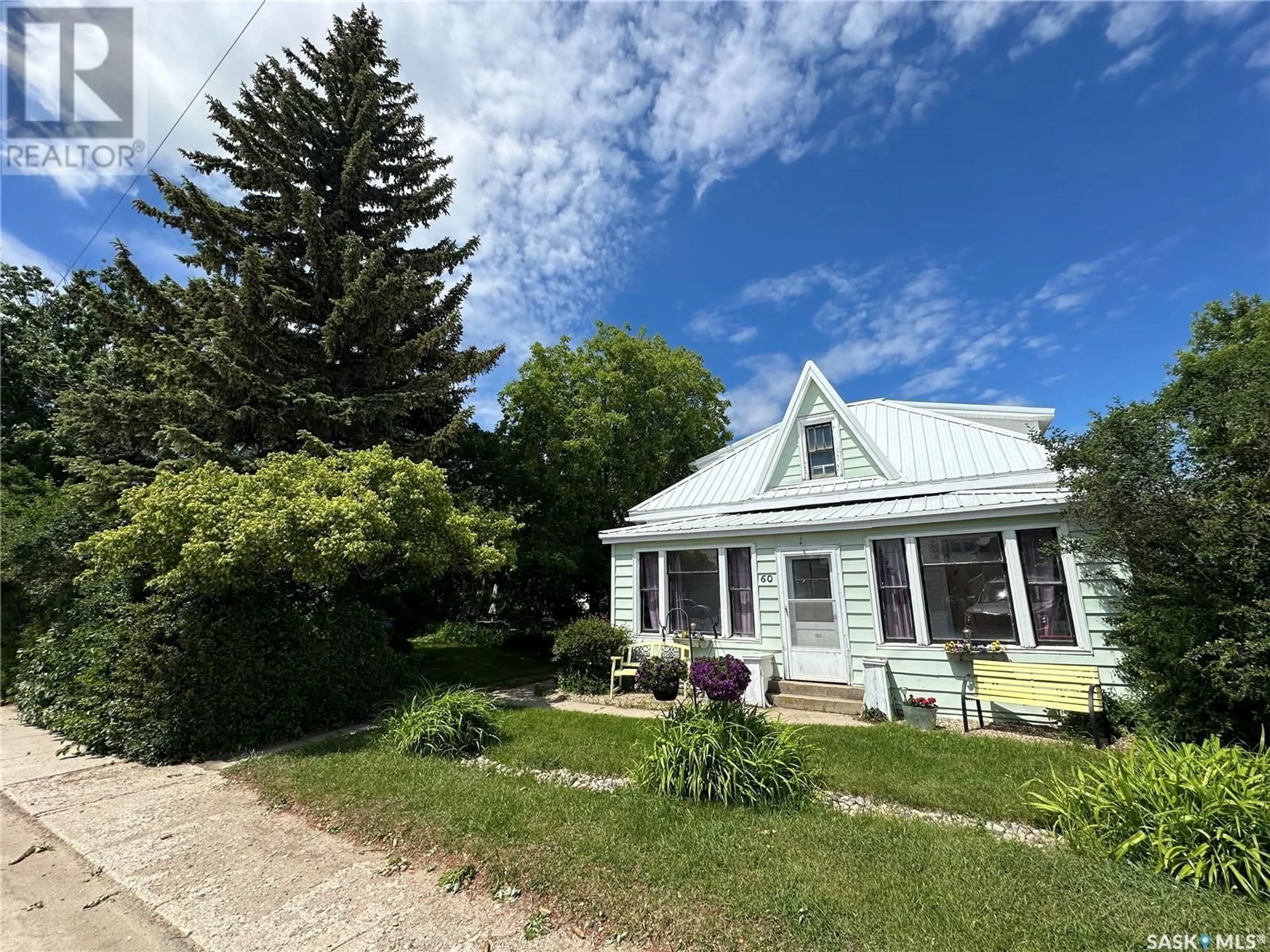 Cottage for 60 Main STREET, Fillmore Saskatchewan S0G1N0