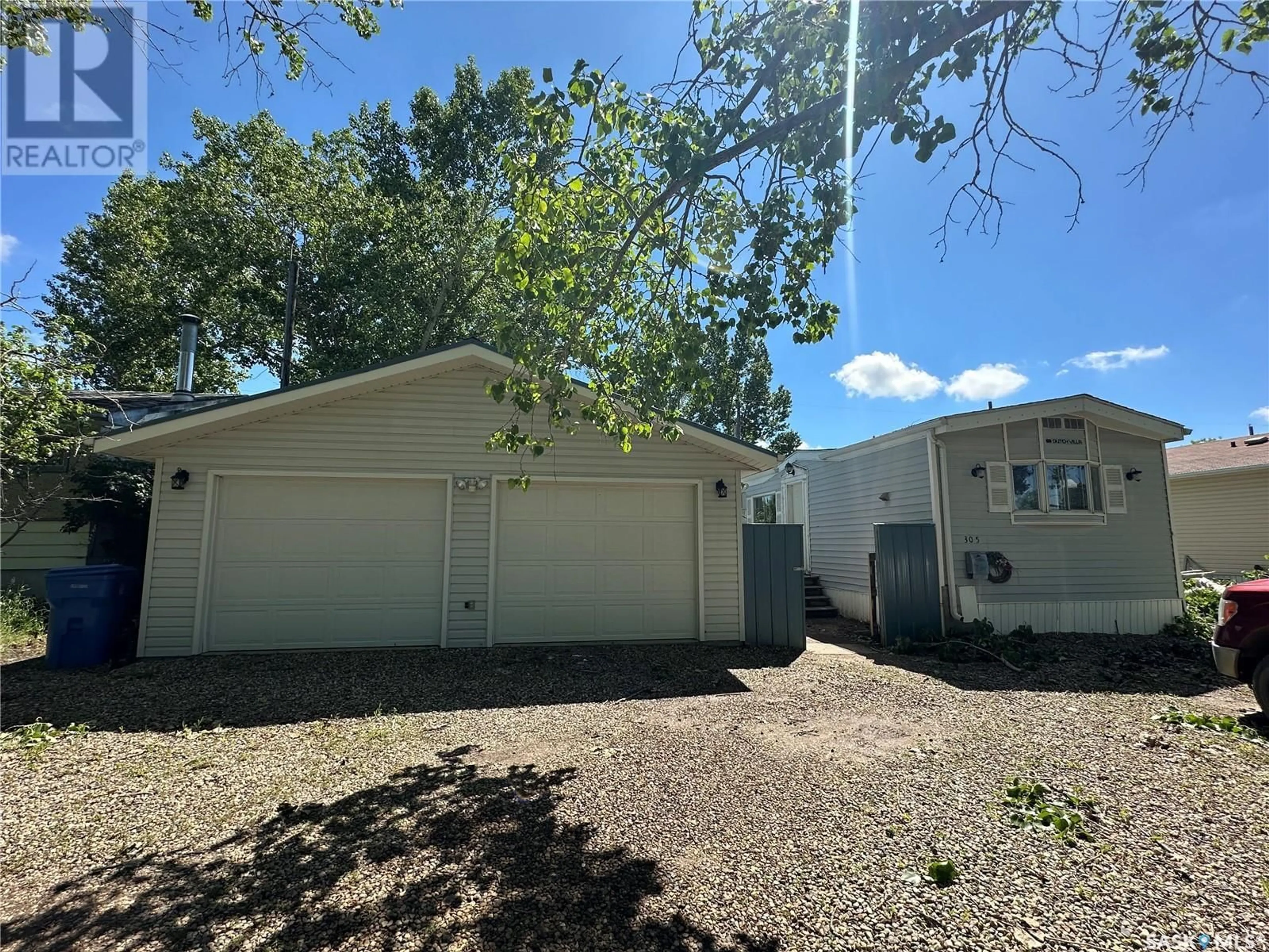 Shed for 305 EISENHOWER STREET, Midale Saskatchewan S0C1S0