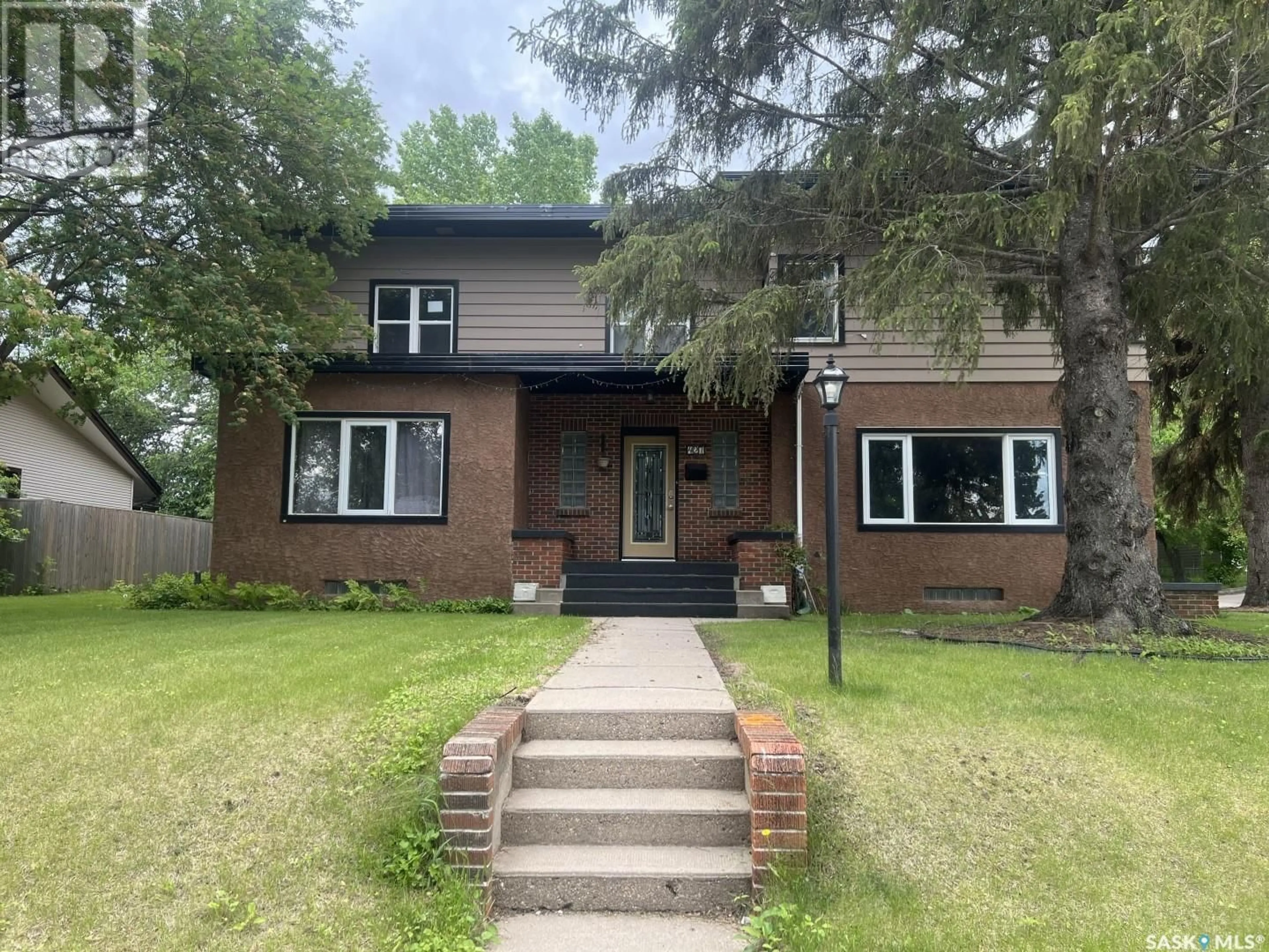 Frontside or backside of a home for 427 21st STREET W, Prince Albert Saskatchewan S6V5J5