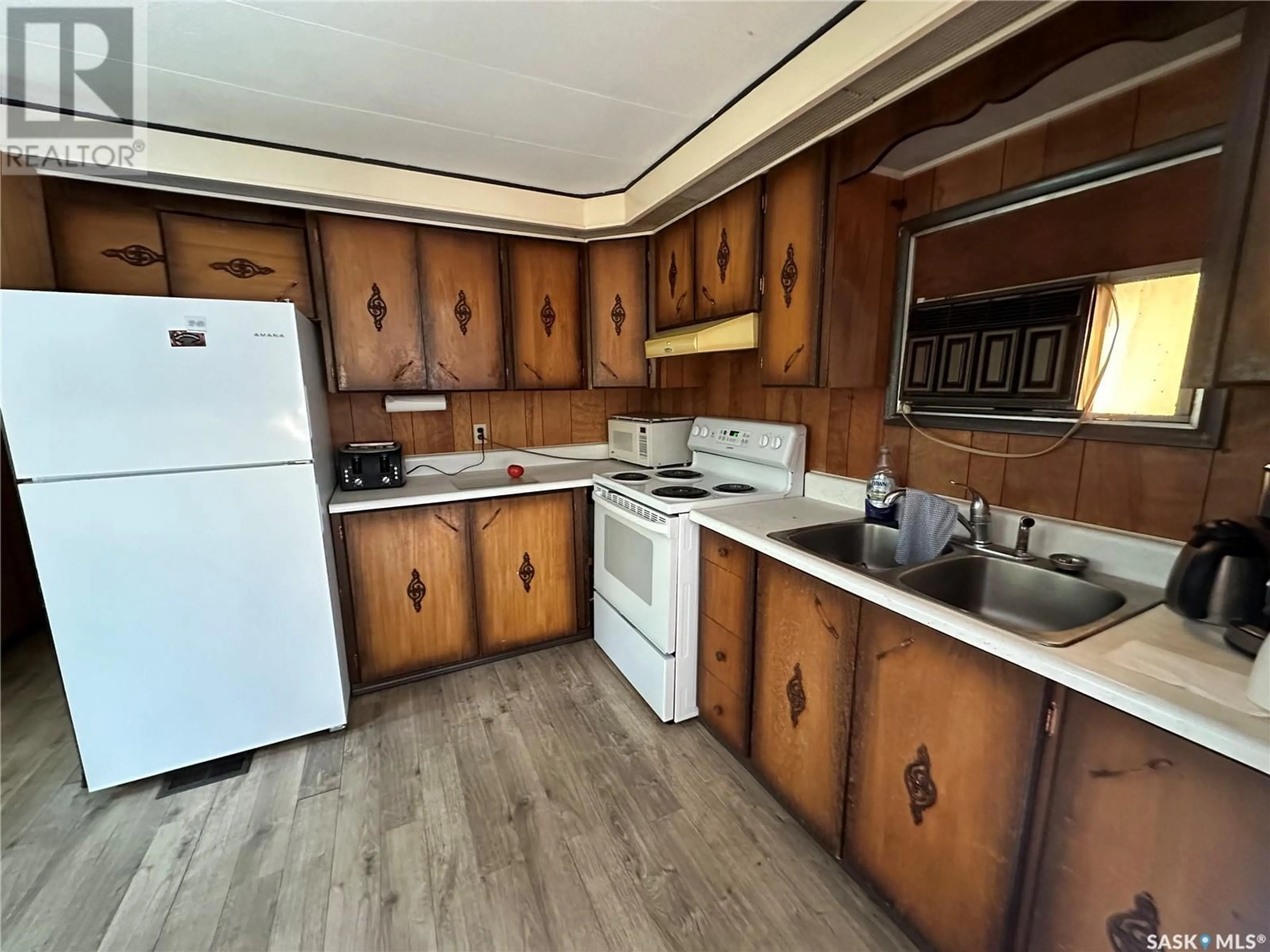 Standard kitchen for 7 Maple DRIVE, Lac Pelletier Saskatchewan S0N1T0