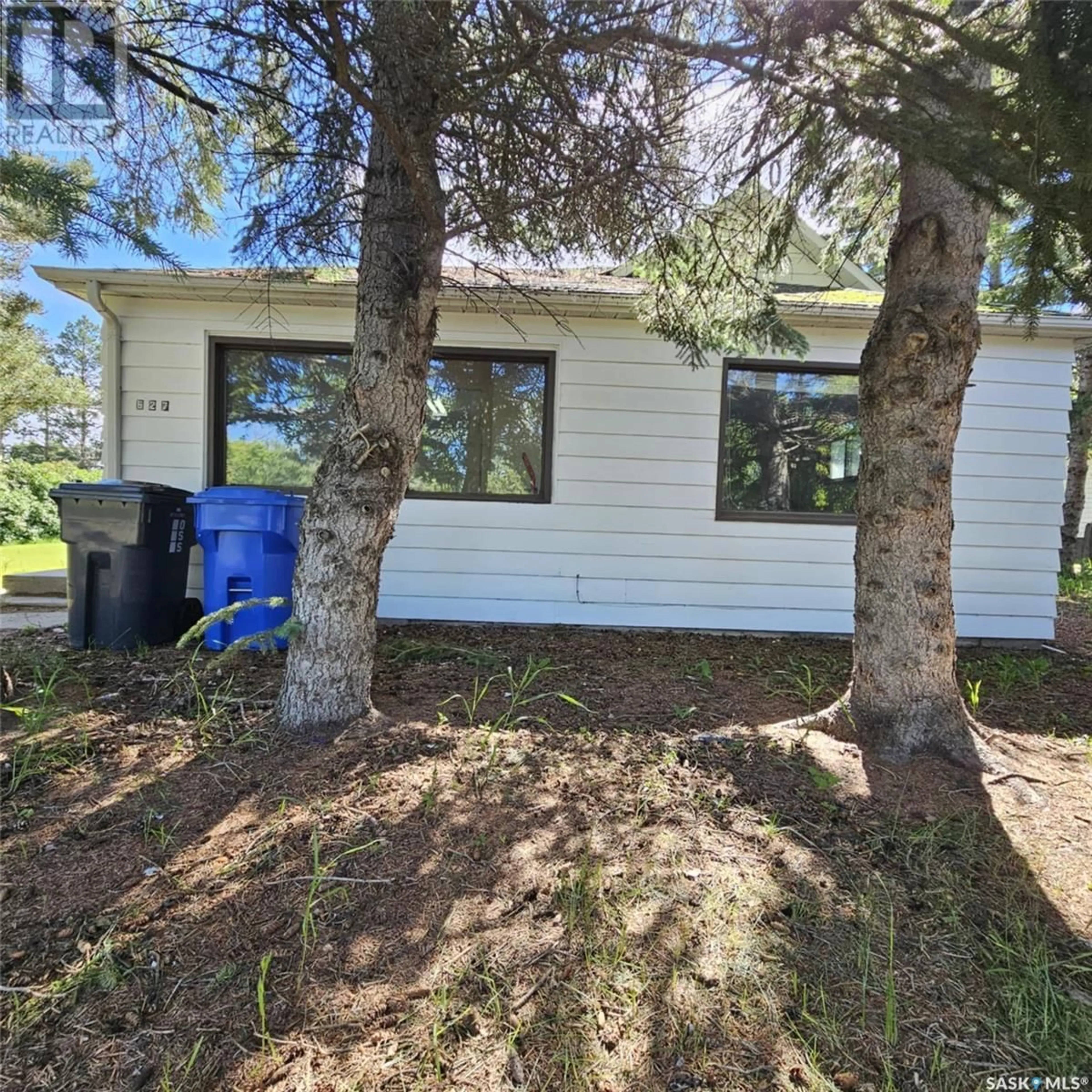 Frontside or backside of a home for 627 Main STREET, Foam Lake Saskatchewan S0A1A0