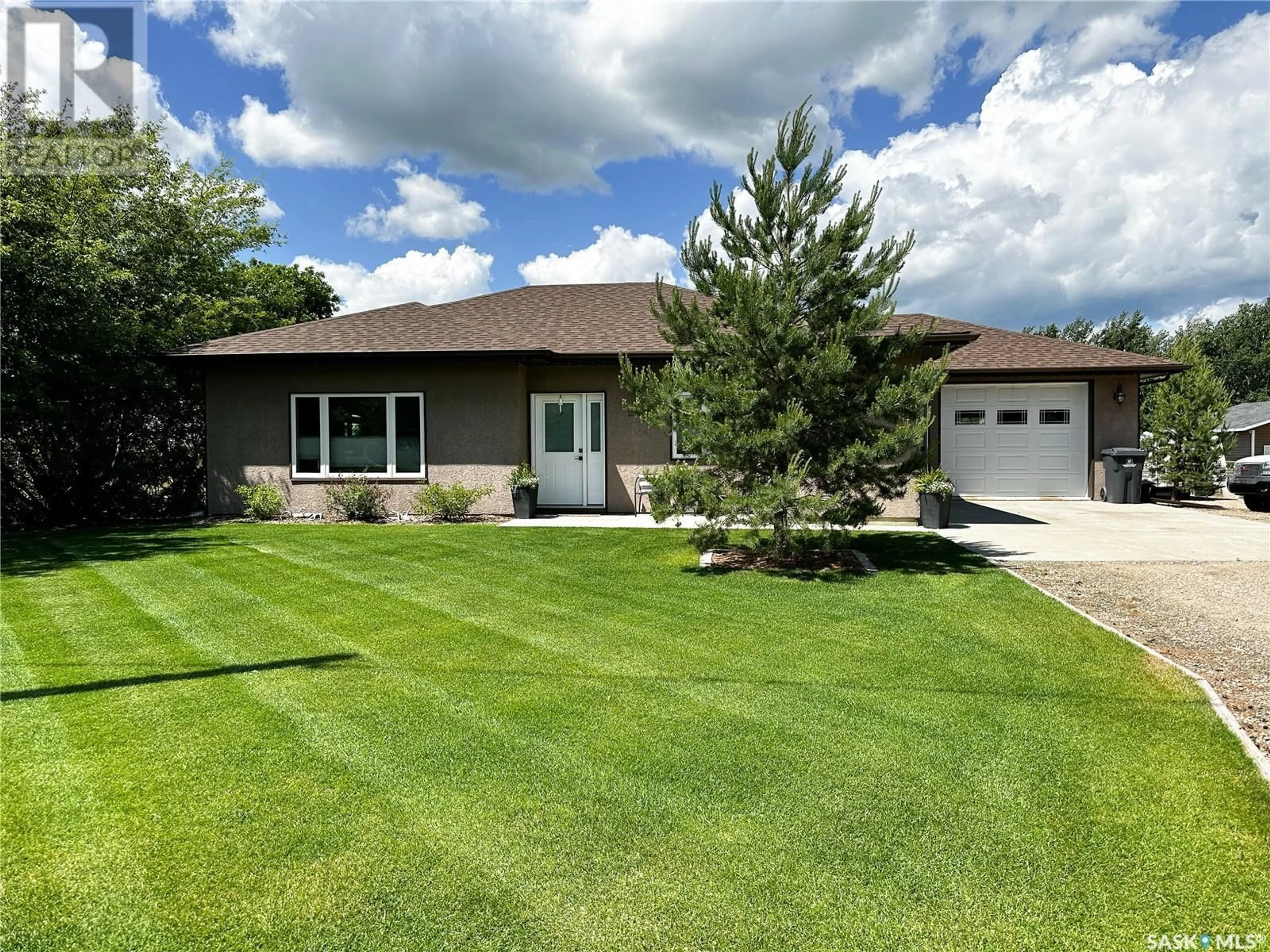 Frontside or backside of a home for 255 1st STREET W, Meota Saskatchewan S0M1X0