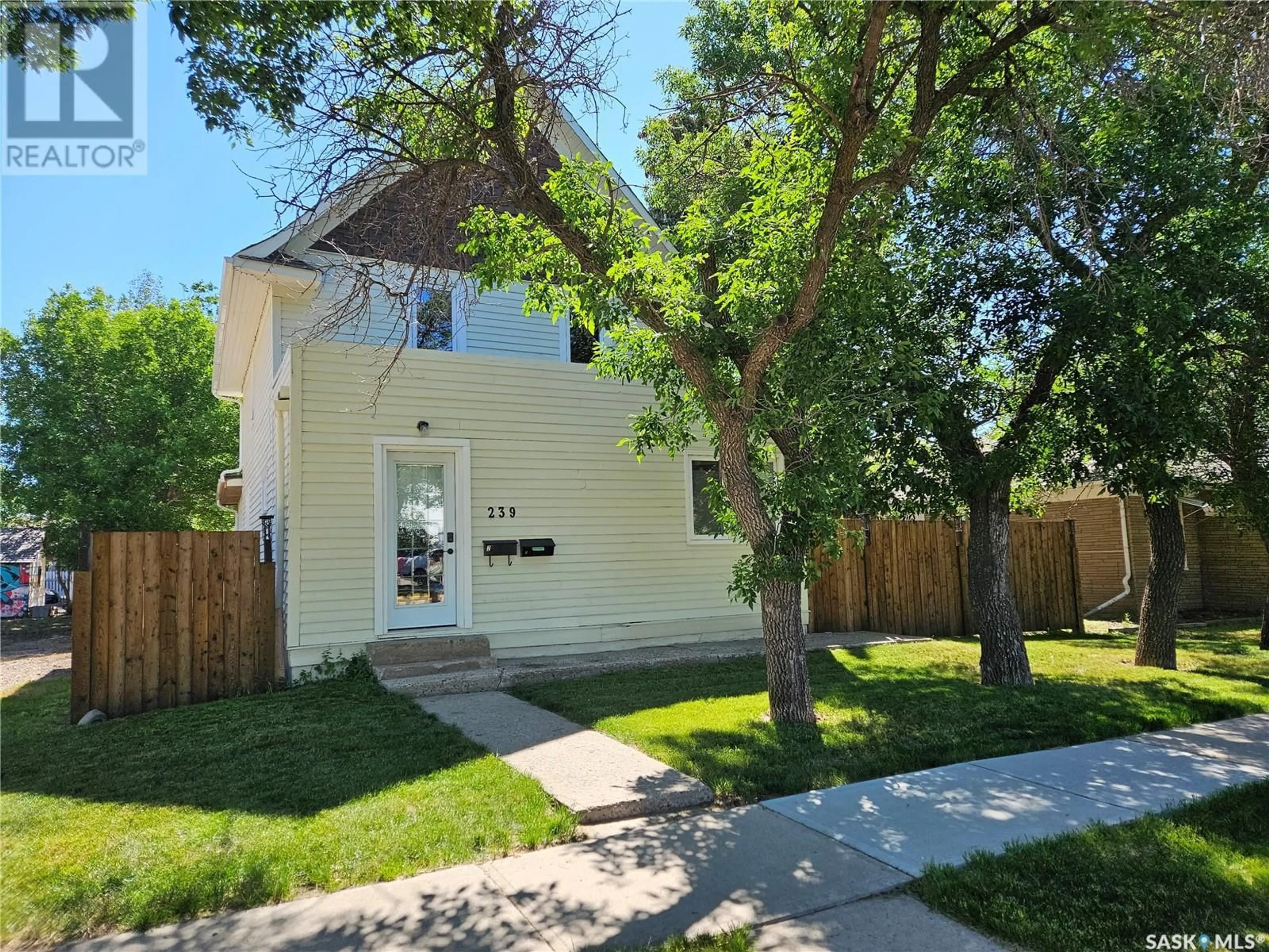 Frontside or backside of a home for 239 2nd AVENUE NE, Swift Current Saskatchewan S9H2C9