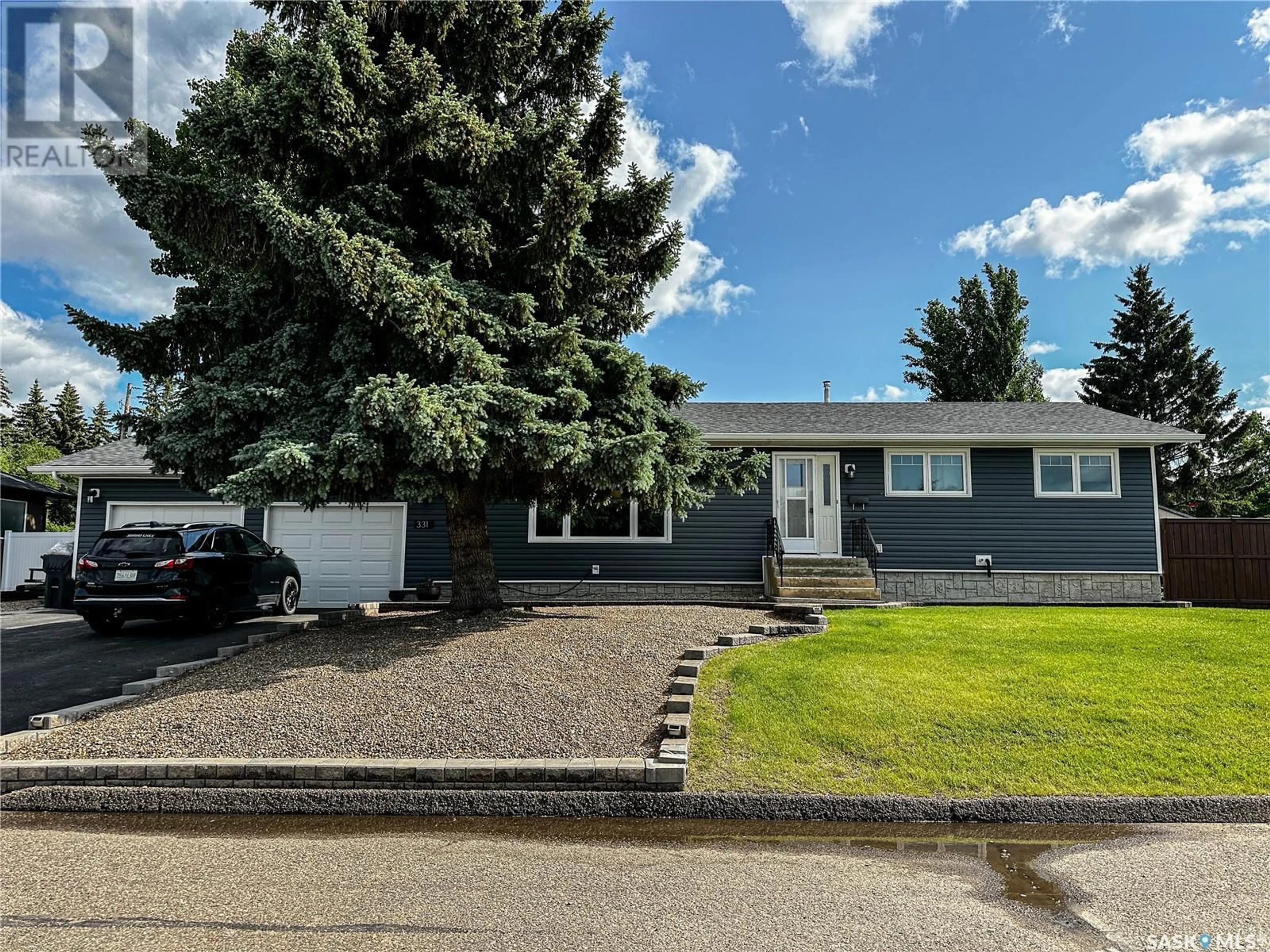 Frontside or backside of a home for 331 32nd STREET, Battleford Saskatchewan S0M0E0