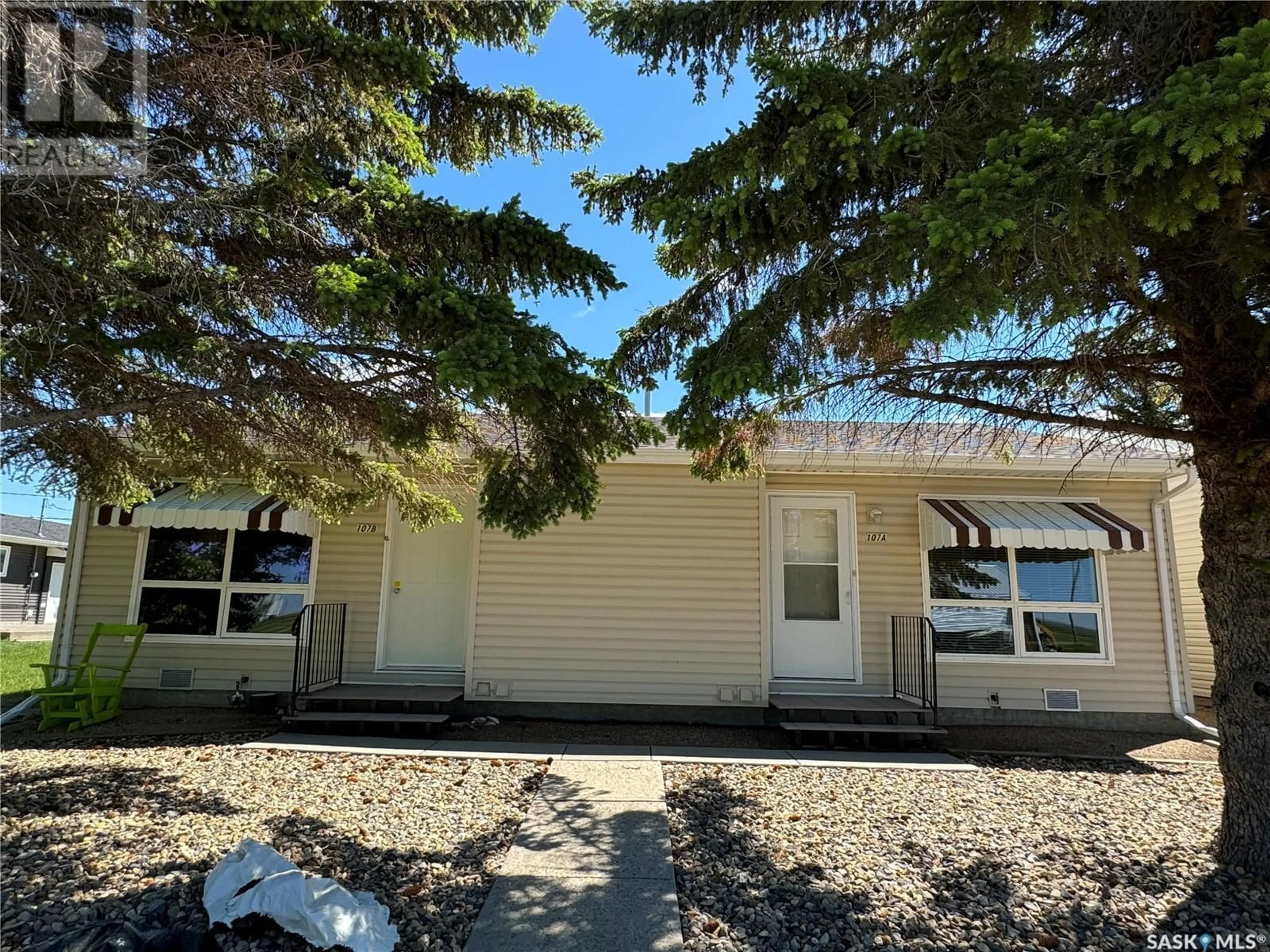 A pic from exterior of the house or condo, the front or back of building for A&B 107 Brian STREET, Limerick Saskatchewan S0H2P0