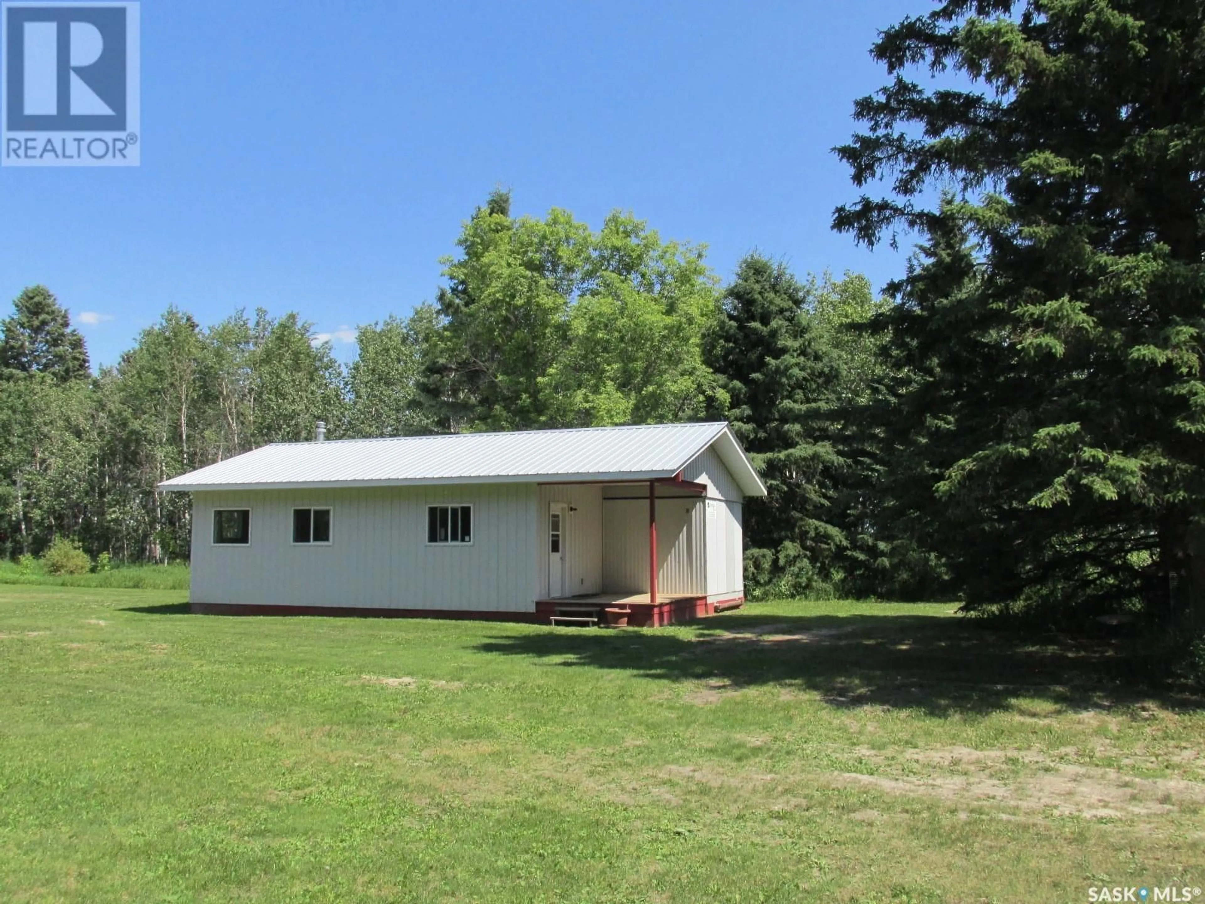 Cottage for 315 1st AVENUE N, Garrick Saskatchewan S0J0Z0