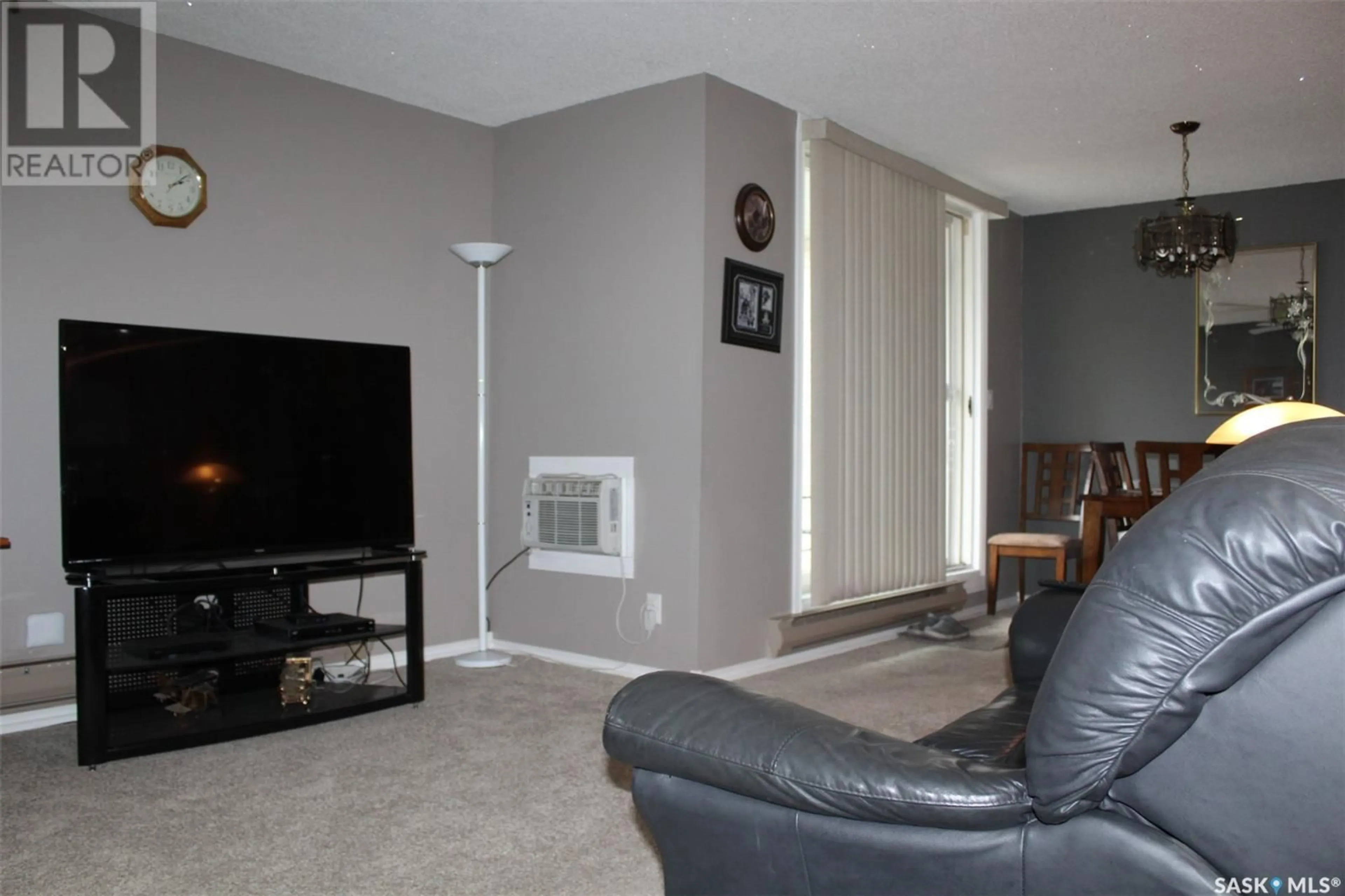 Living room for 21 228 3rd STREET, Weyburn Saskatchewan S4H0W6