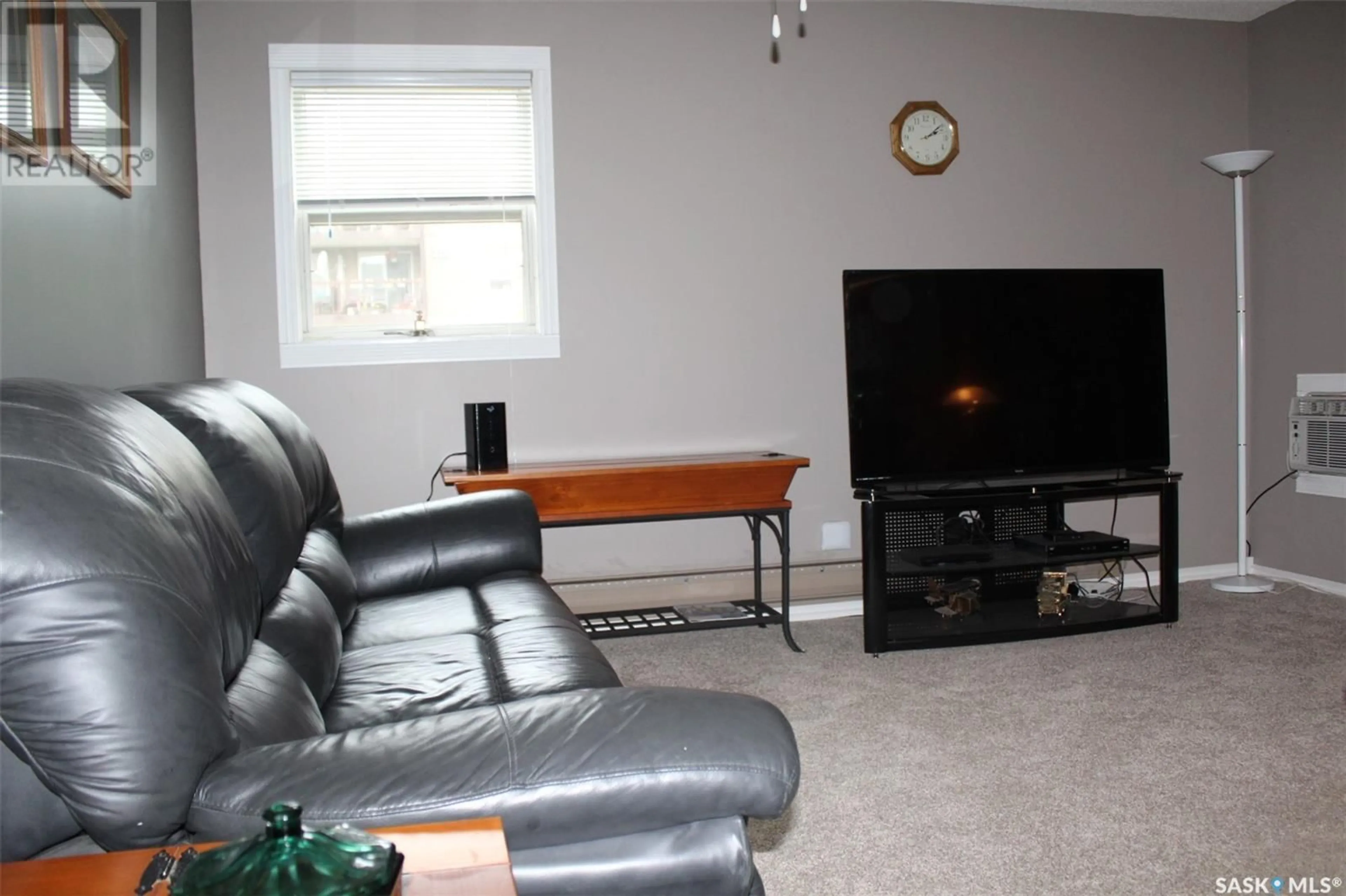 Living room, unknown floor for 21 228 3rd STREET, Weyburn Saskatchewan S4H0W6