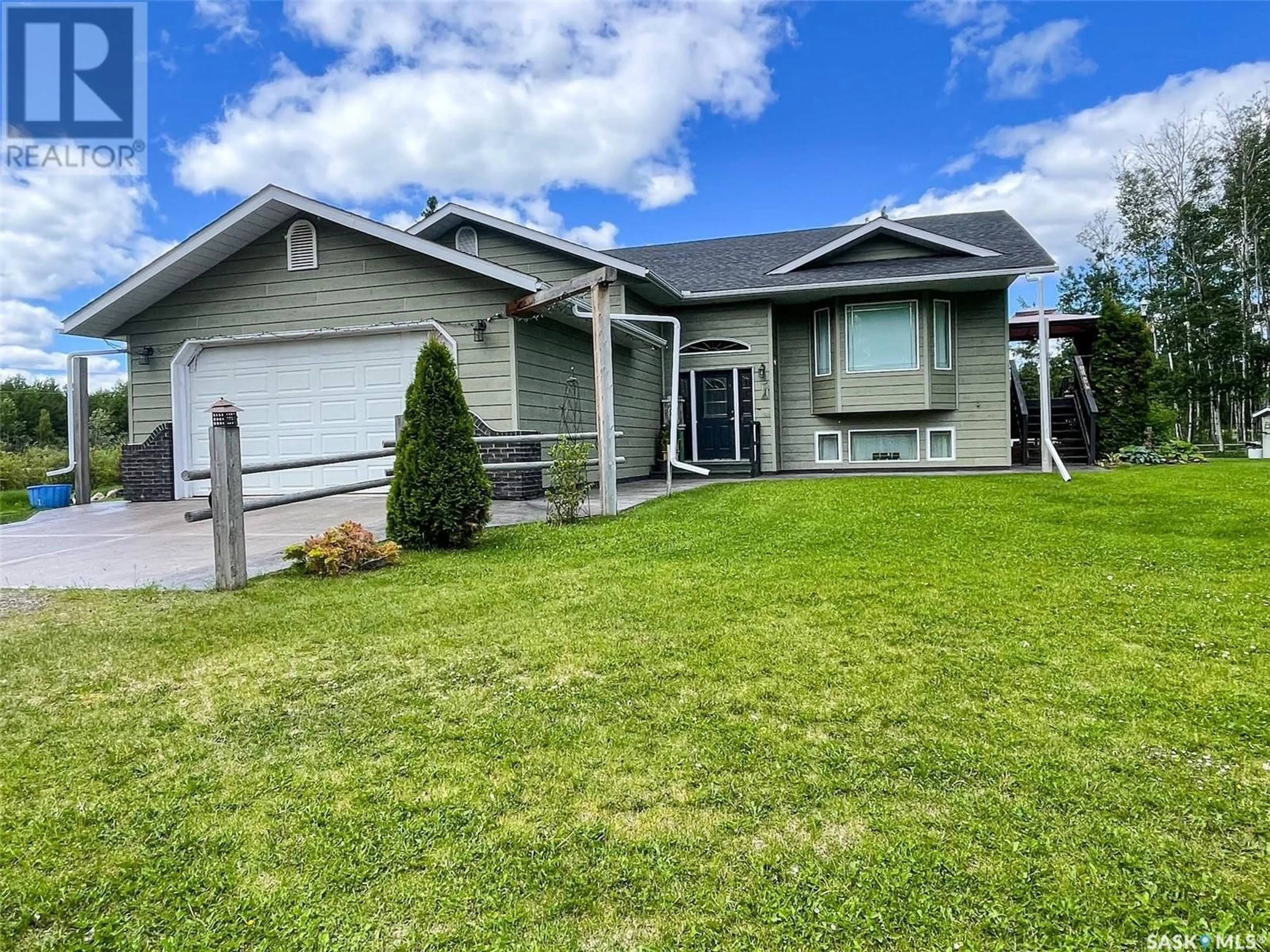 Frontside or backside of a home for Gonie-Hatch Acreage, Pierceland Saskatchewan S0M2K0