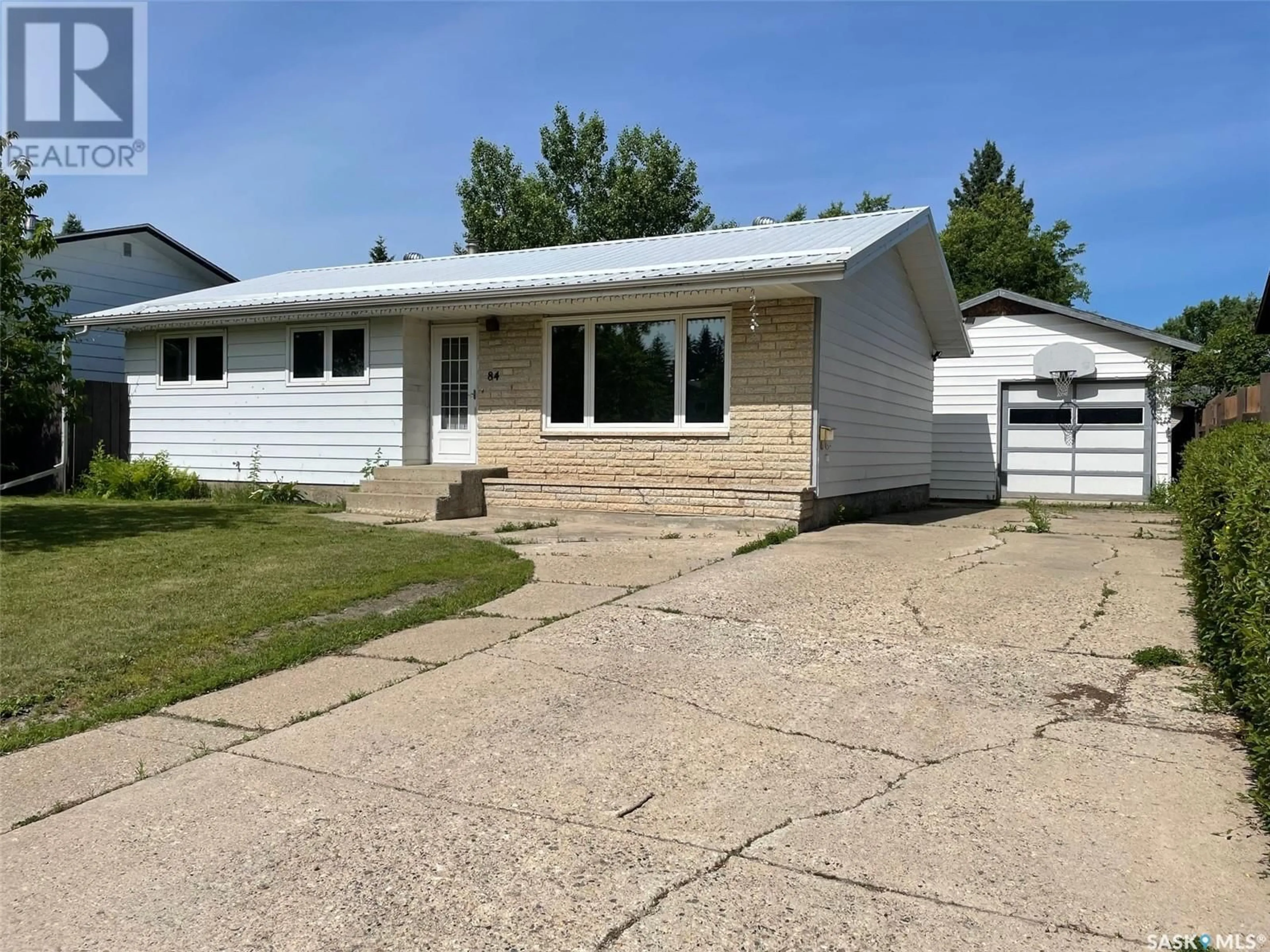 Frontside or backside of a home for 84 Rosefield DRIVE, Yorkton Saskatchewan S3N3A5