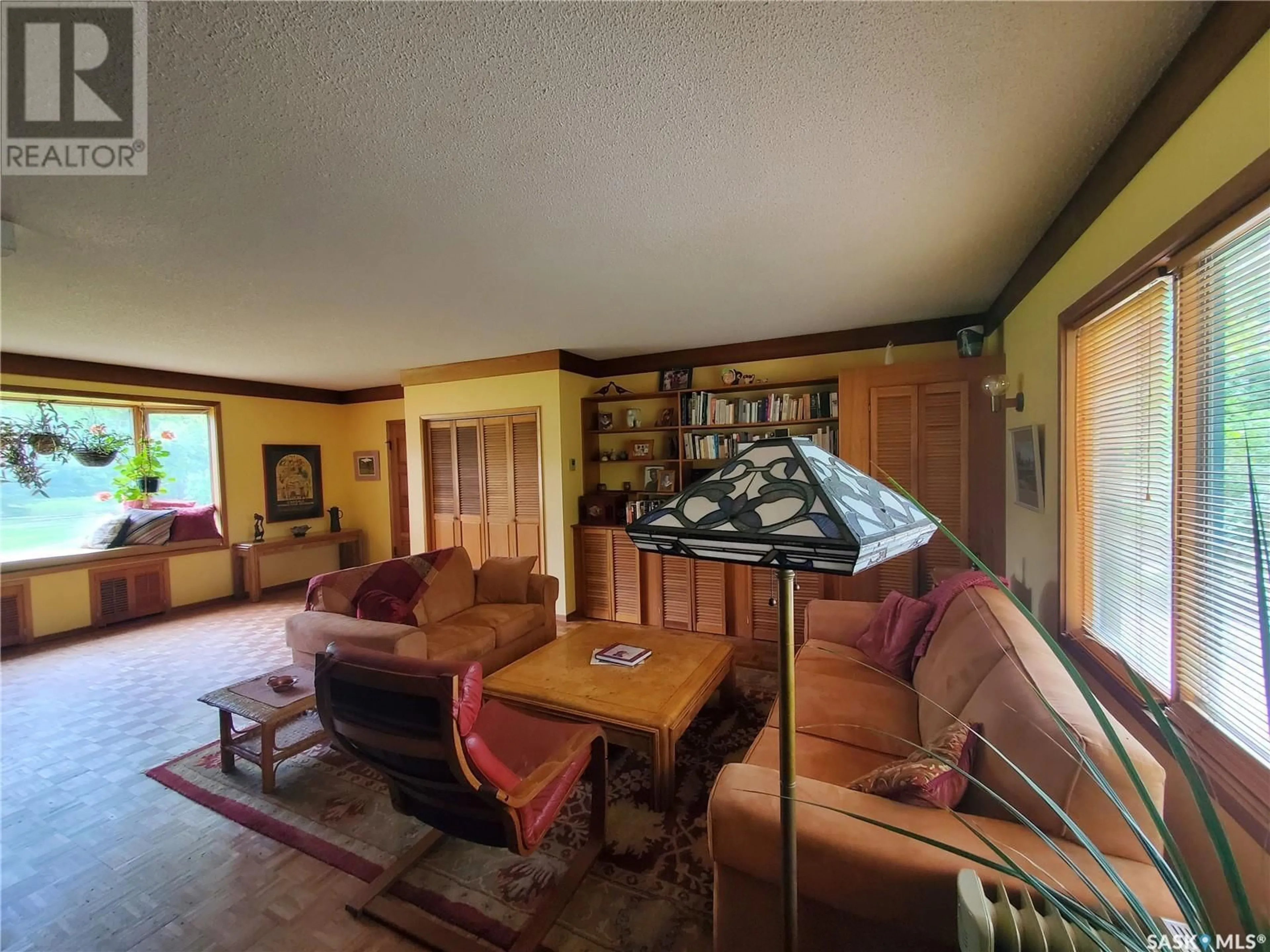 Living room for 142 Wall AVENUE, Kamsack Saskatchewan S0A1S0