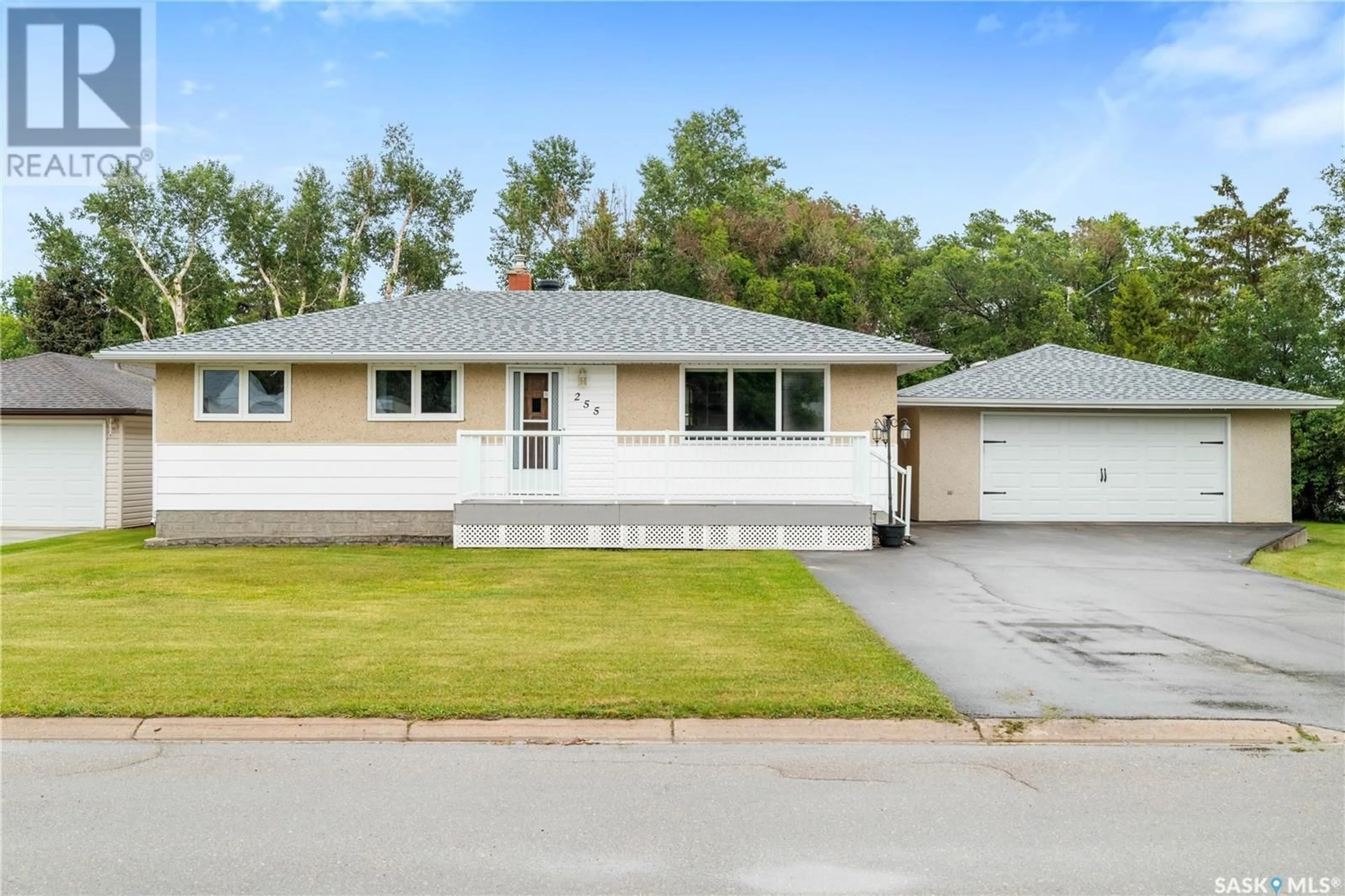 Frontside or backside of a home for 255 Maple STREET, Balgonie Saskatchewan S0G0E0