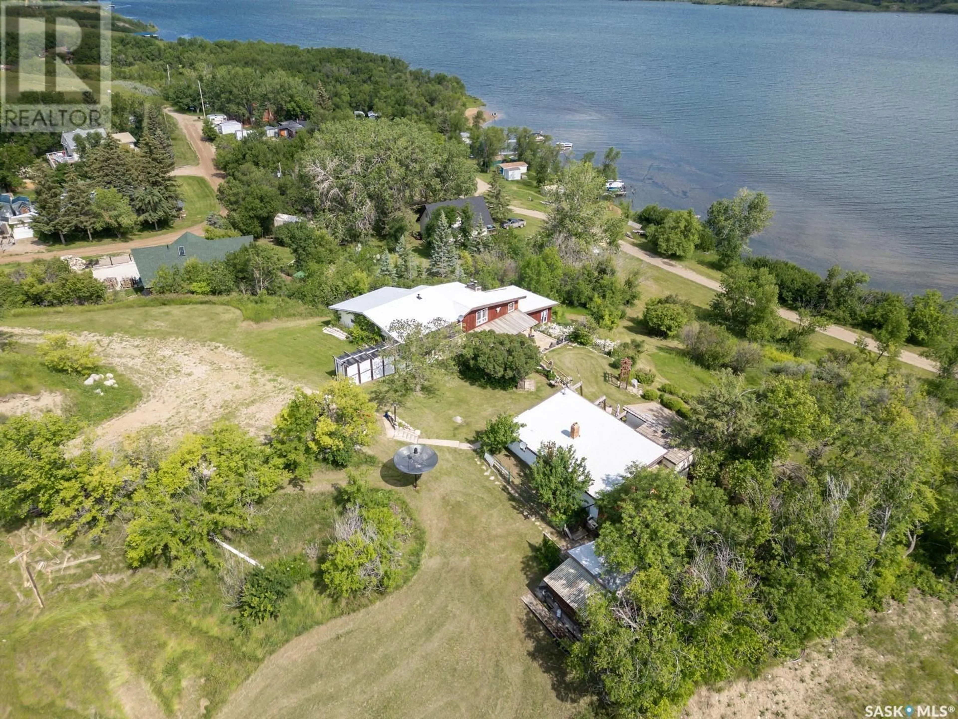 A pic from outside/outdoor area/front of a property/back of a property/a pic from drone, water/lake/river/ocean view for 120-122 NORTH HAVEN DRIVE, Buffalo Pound Lake Saskatchewan S0H2X0