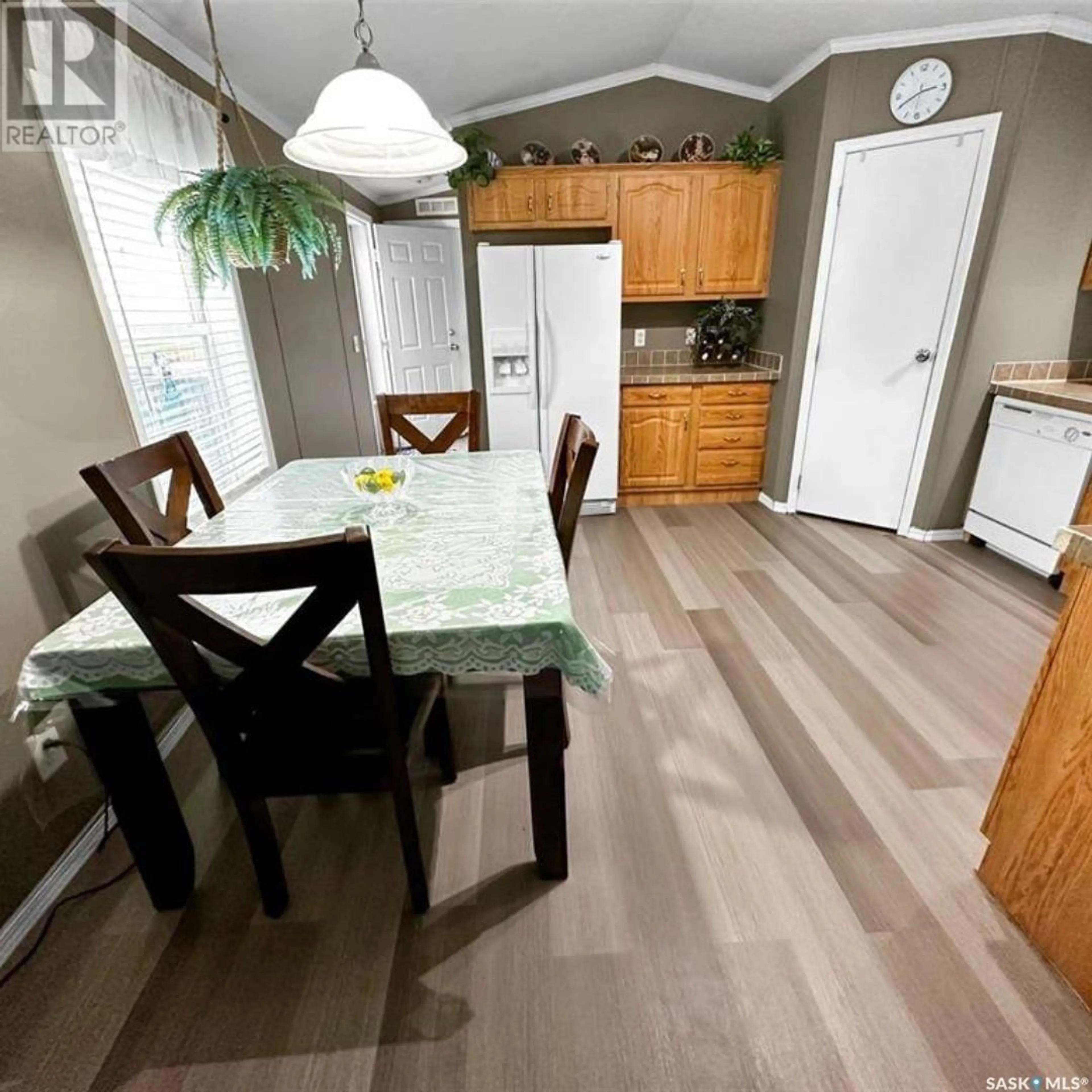 Dining room, wood floors, cottage for 73A Prairie Sun COURT, Swift Current Saskatchewan S9H3X6